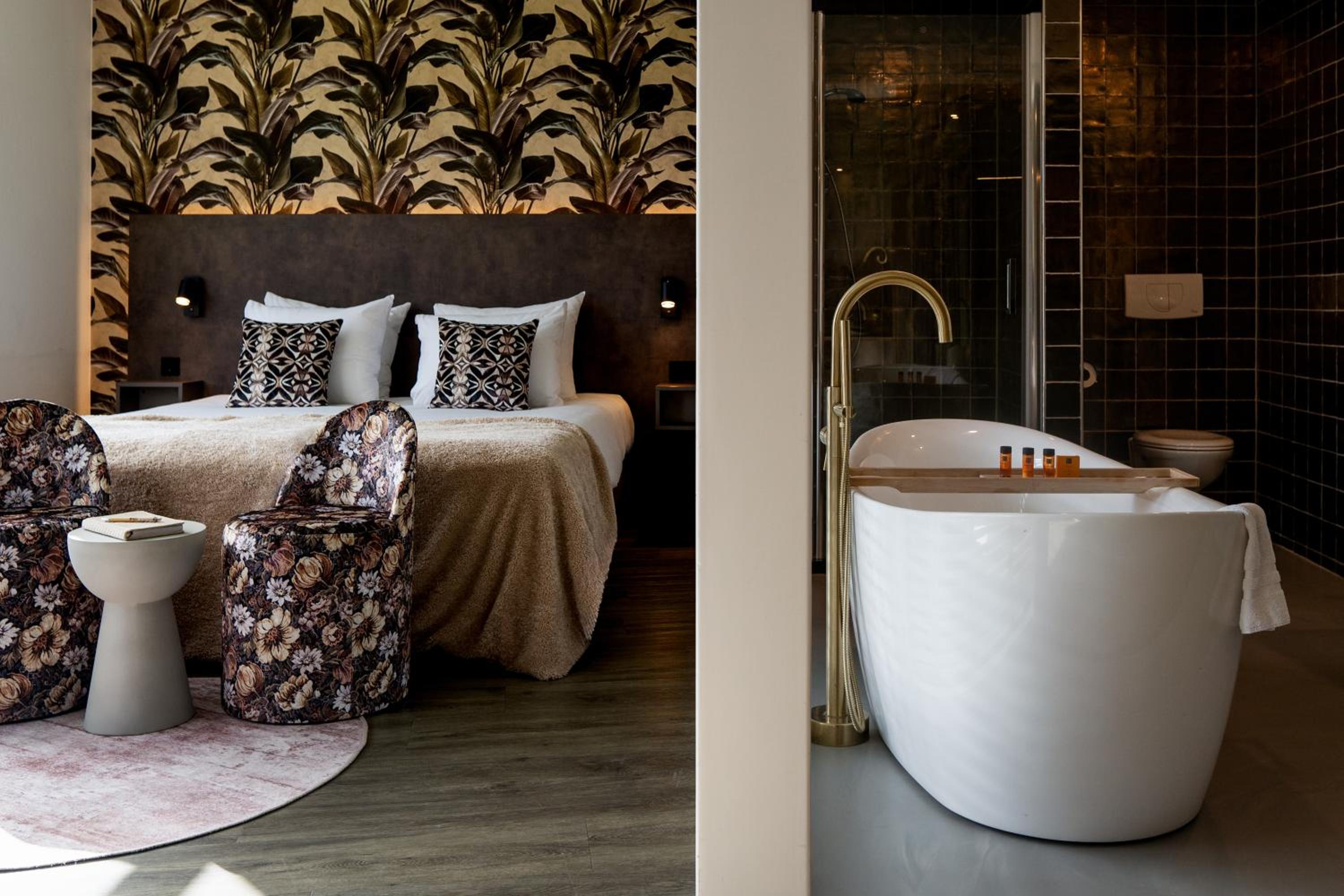 Copper Botanic Loft