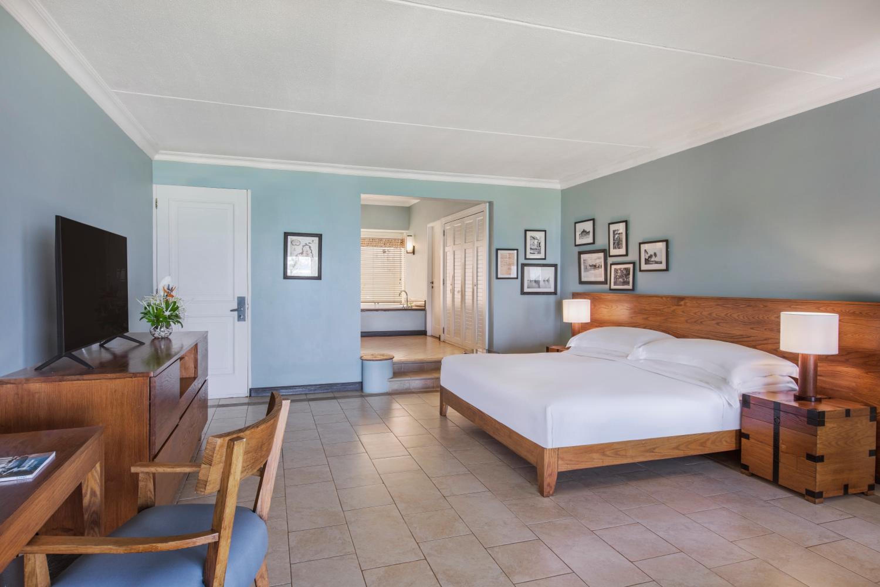 Deluxe Double Room with Sea View - Beachfront