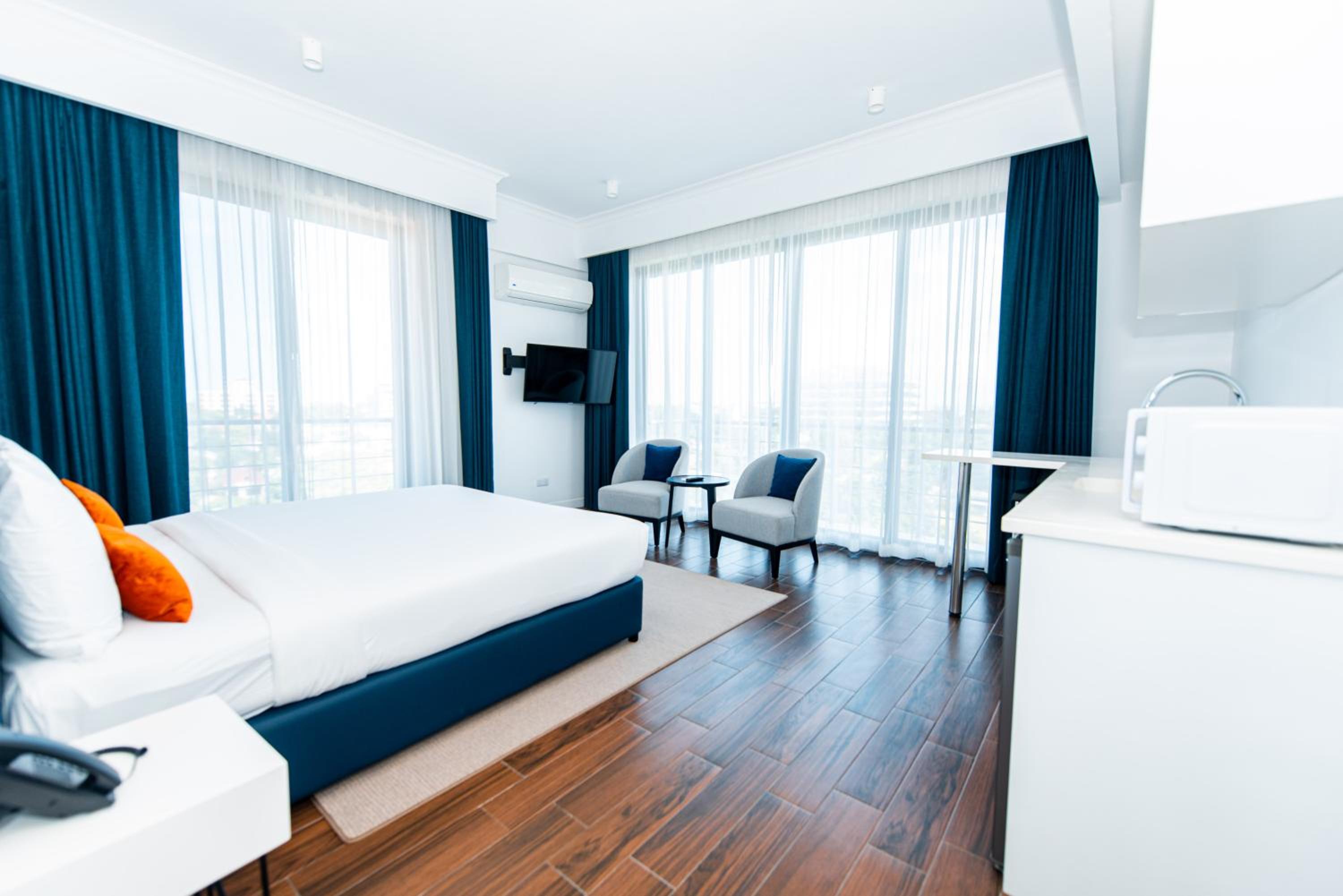 Deluxe Room - Photo 1