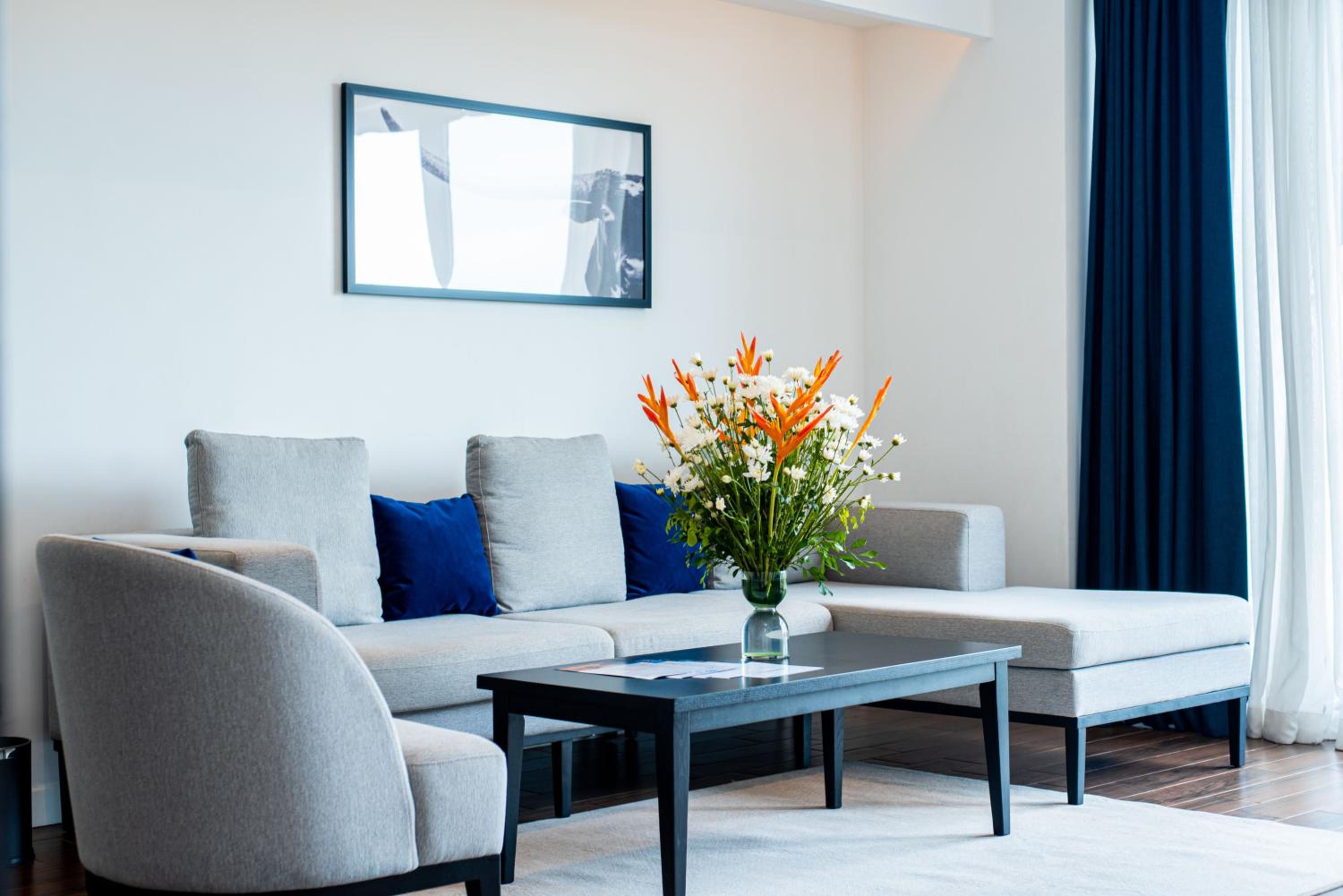 Luxury Ocean Suite - Photo 9