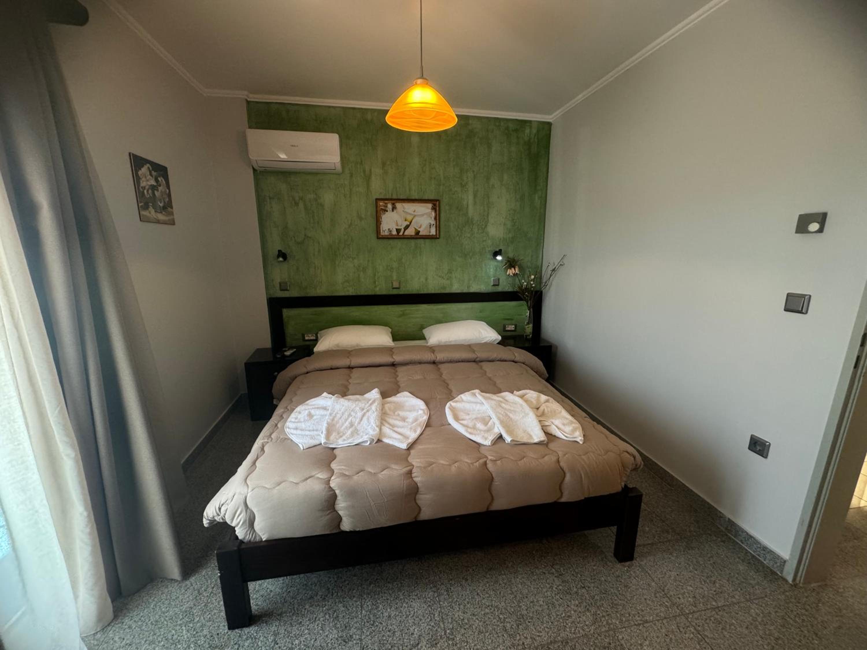 One-Bedroom Apartment (4 Adults) photo 1