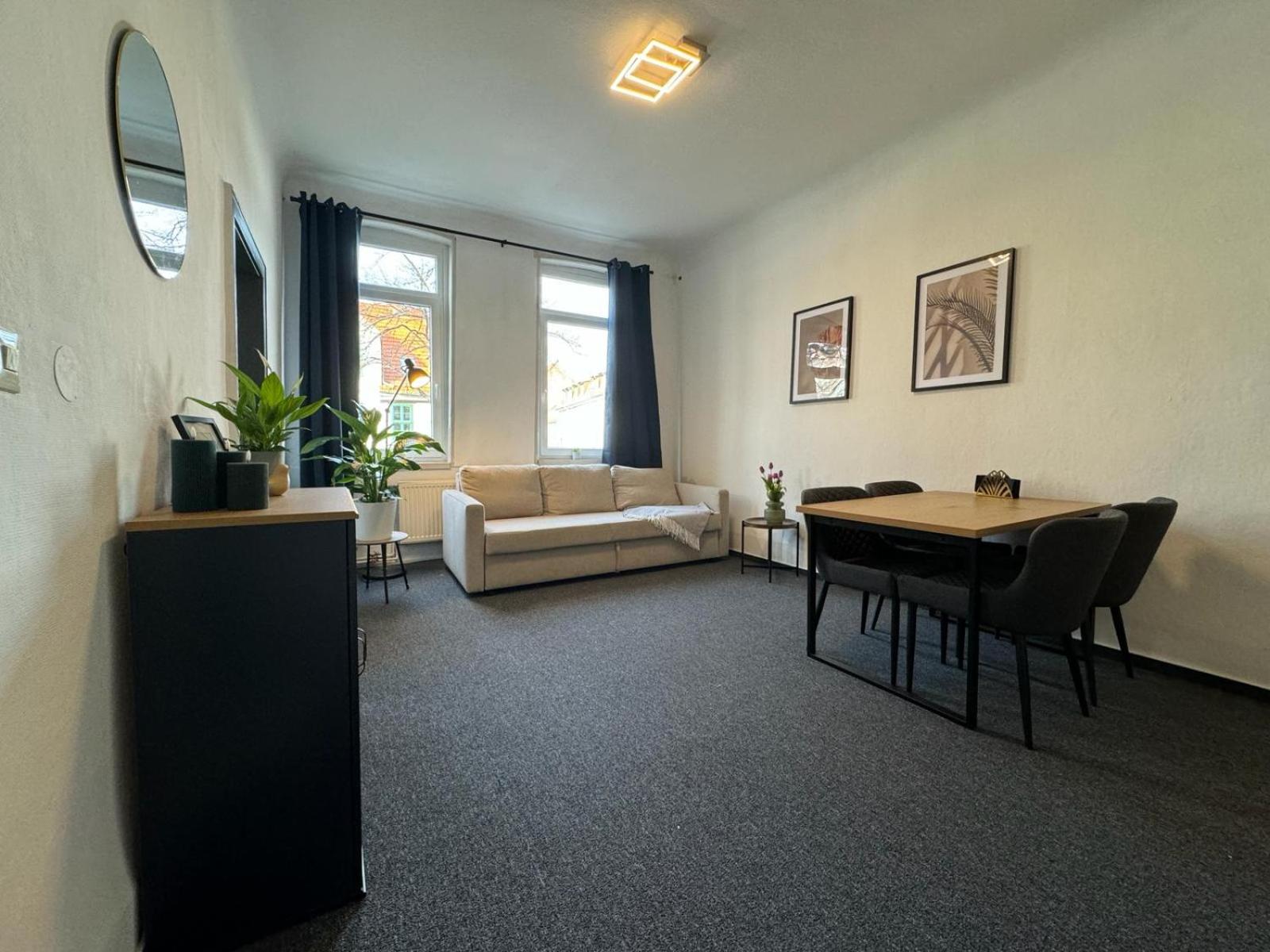One-Bedroom Apartment photo 2