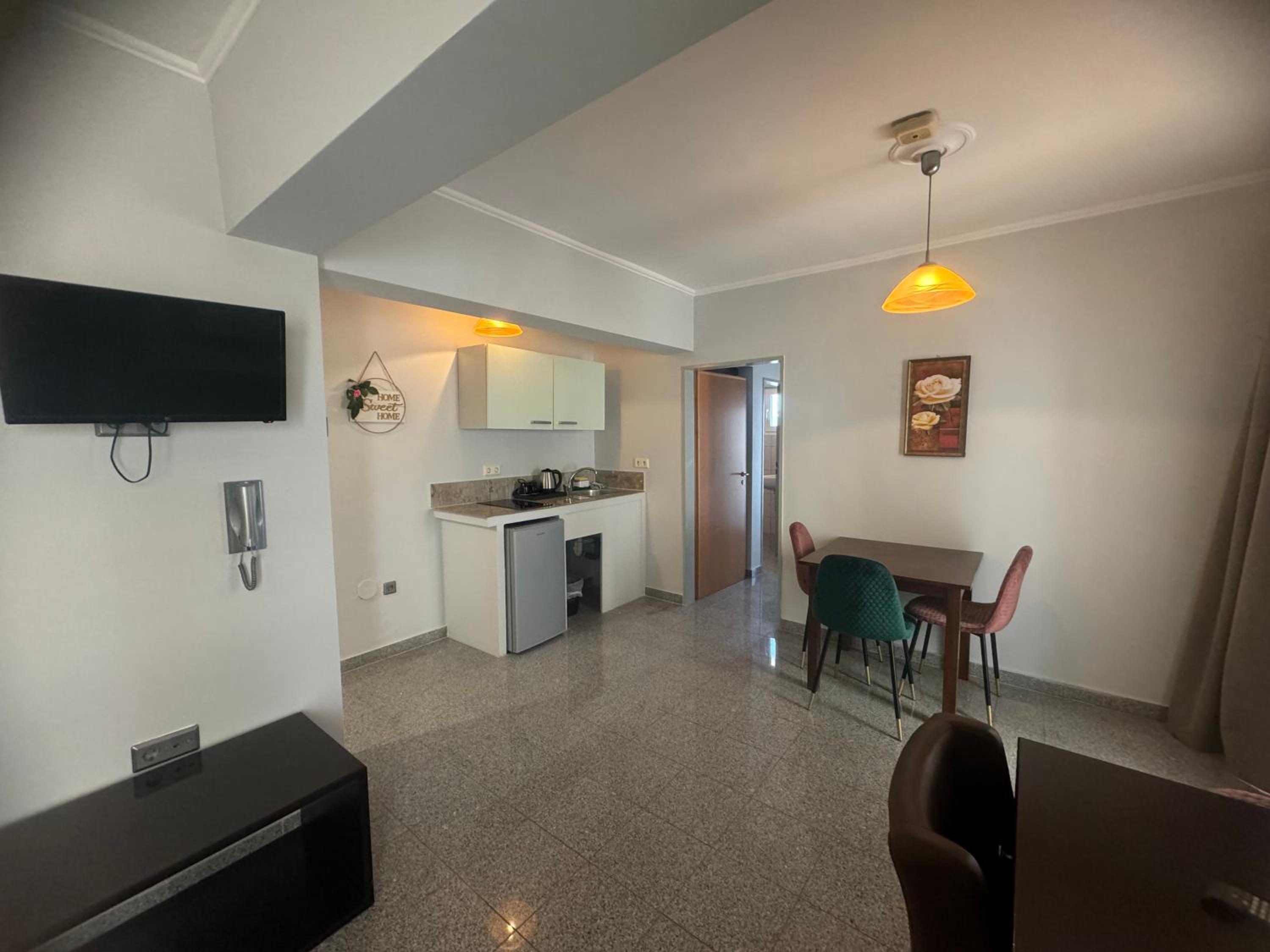 Apartment with Balcony photo 2