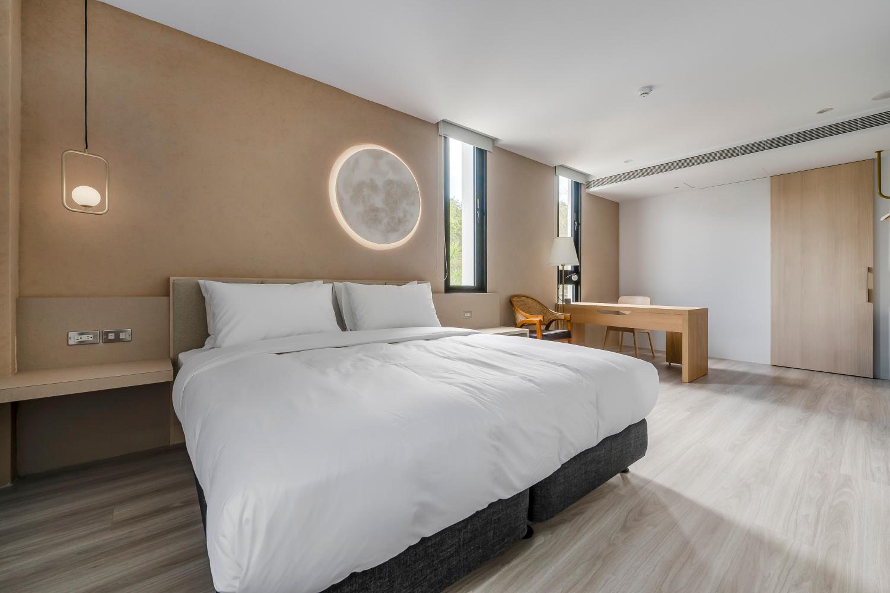 Deluxe Double Room with Bath photo 1
