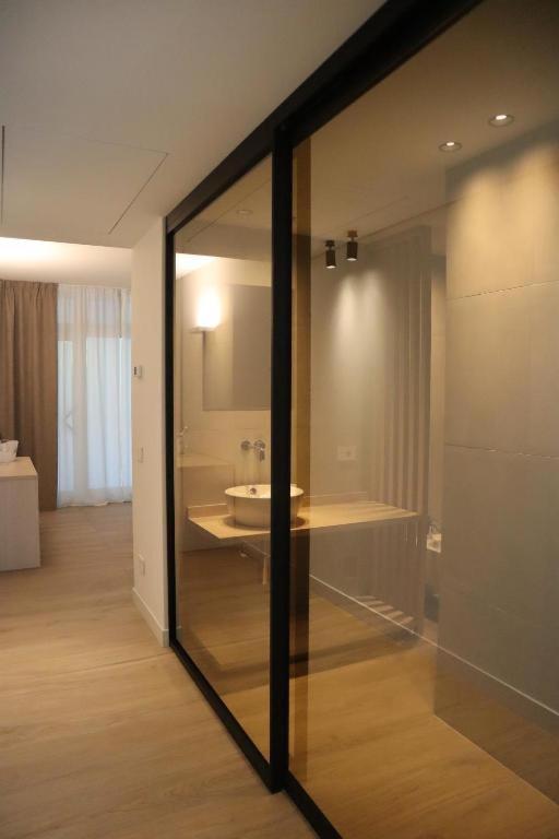 One-Bedroom House photo 2