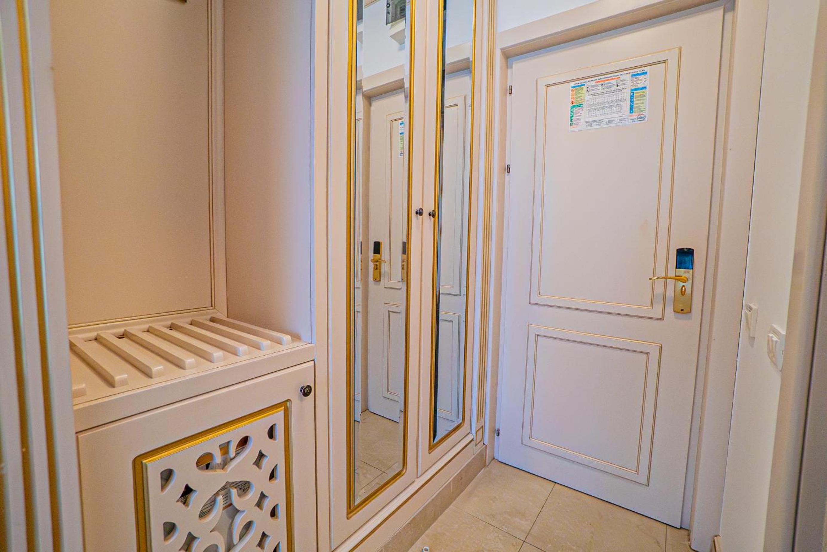 Superior Double or Twin Room photo 2