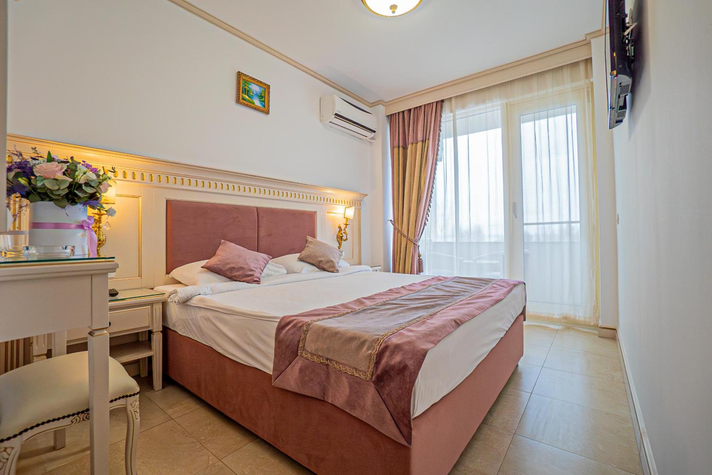 Standard Double Room photo 3