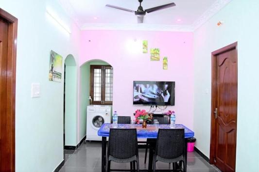 Three-Bedroom Villa photo 1