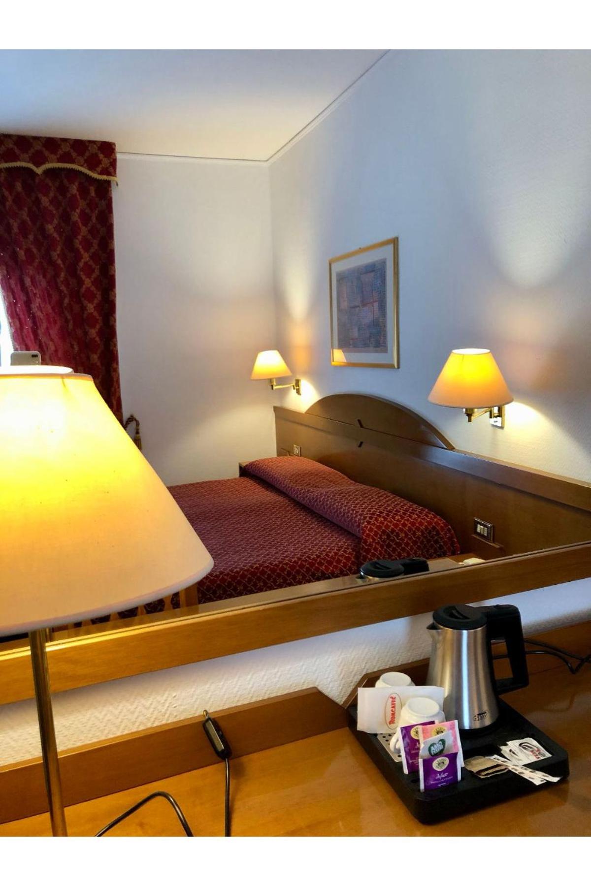 Double Room - Photo 12