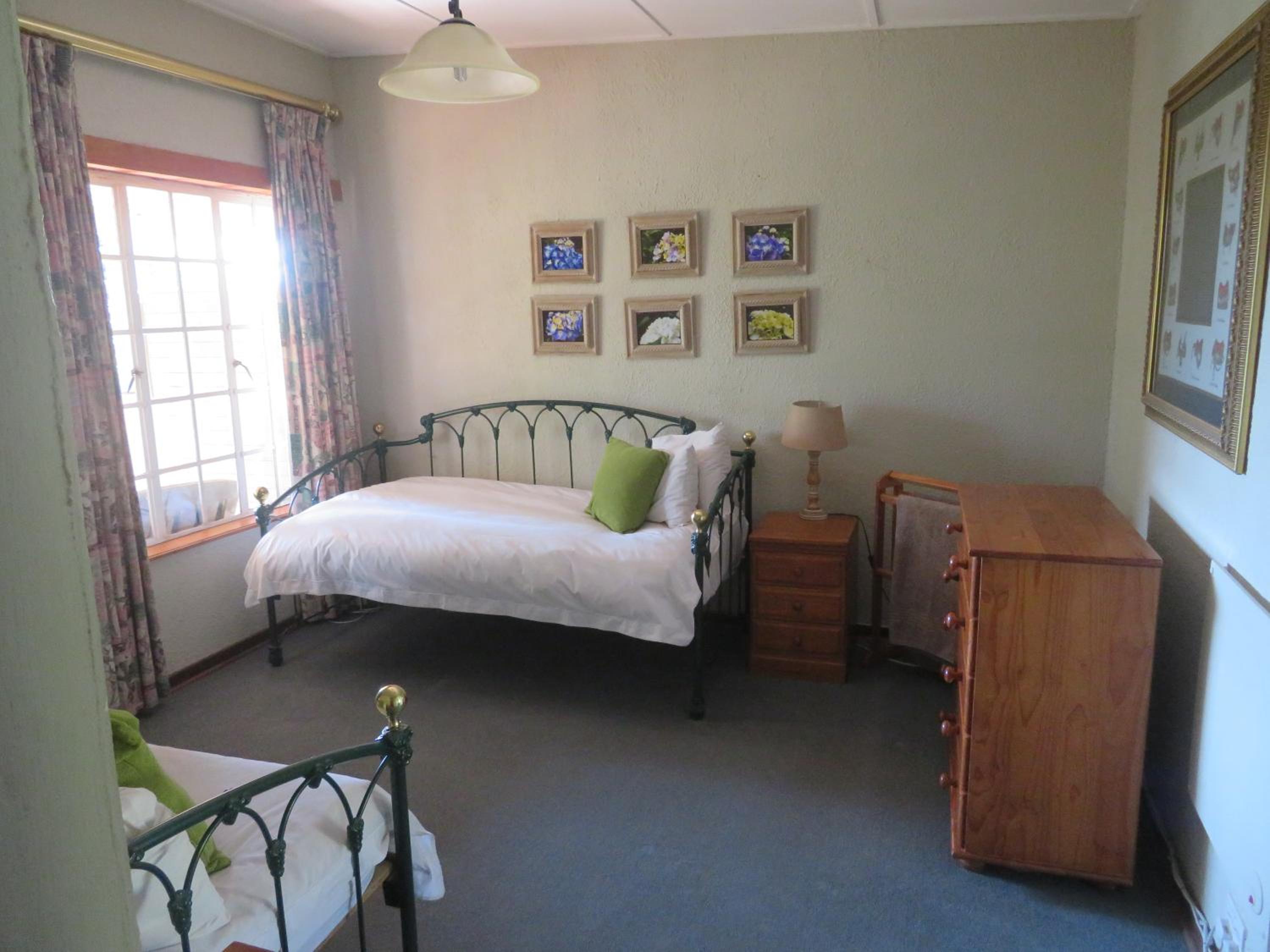 Family Room - Photo 8