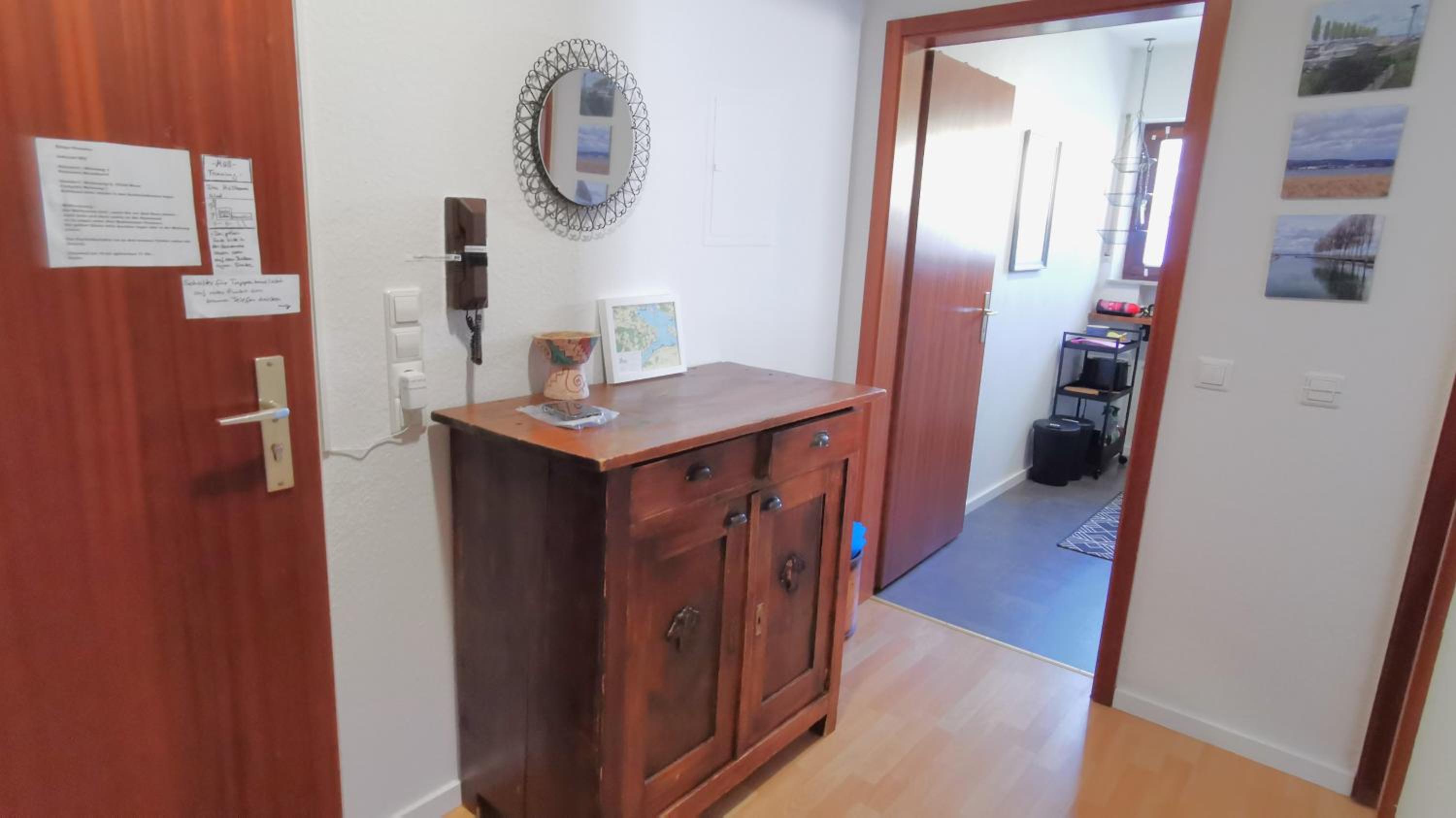 One-Bedroom Apartment photo 1