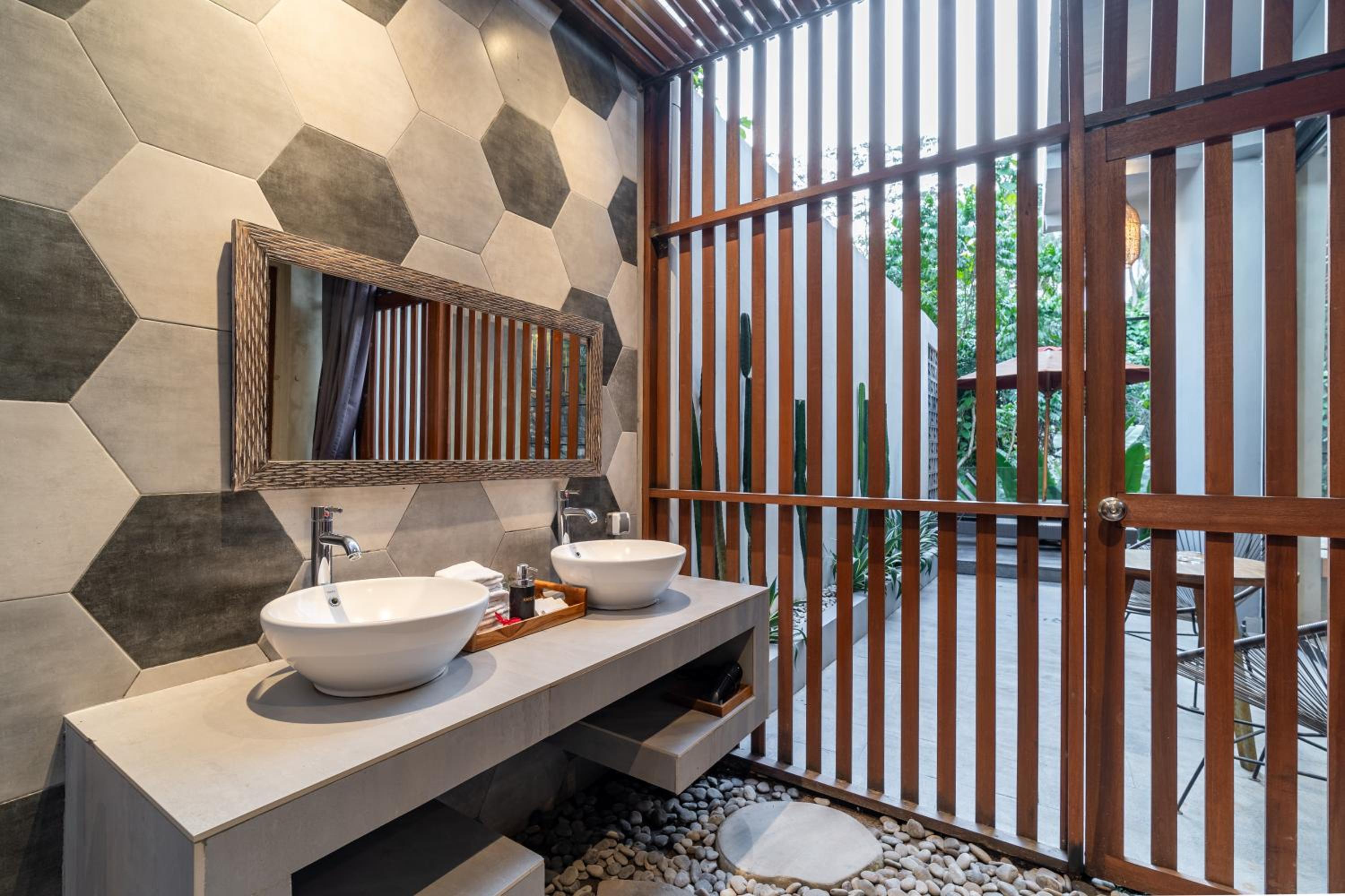 Suite with Private Pool - Photo 2
