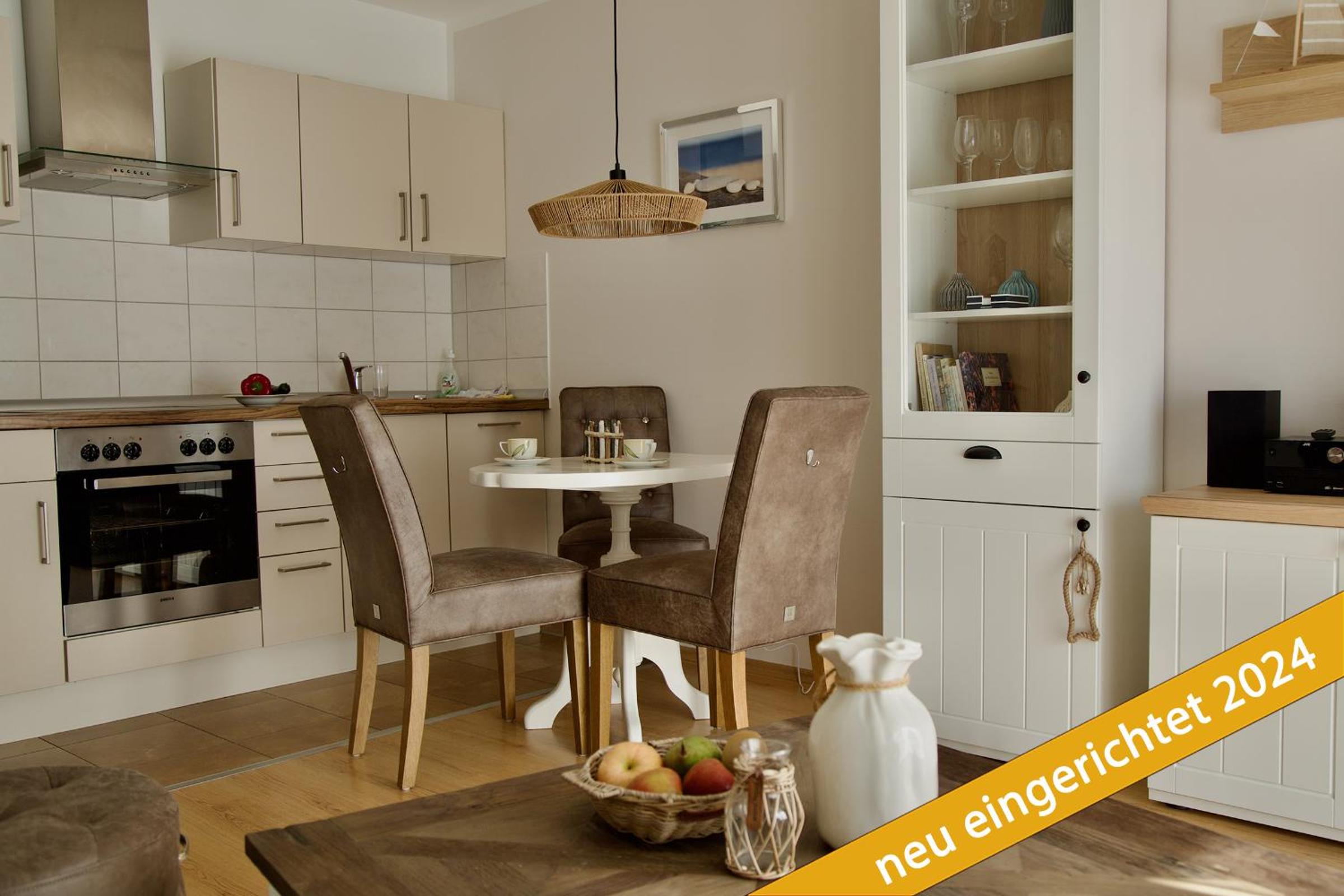 Apartment with Terrace photo 2