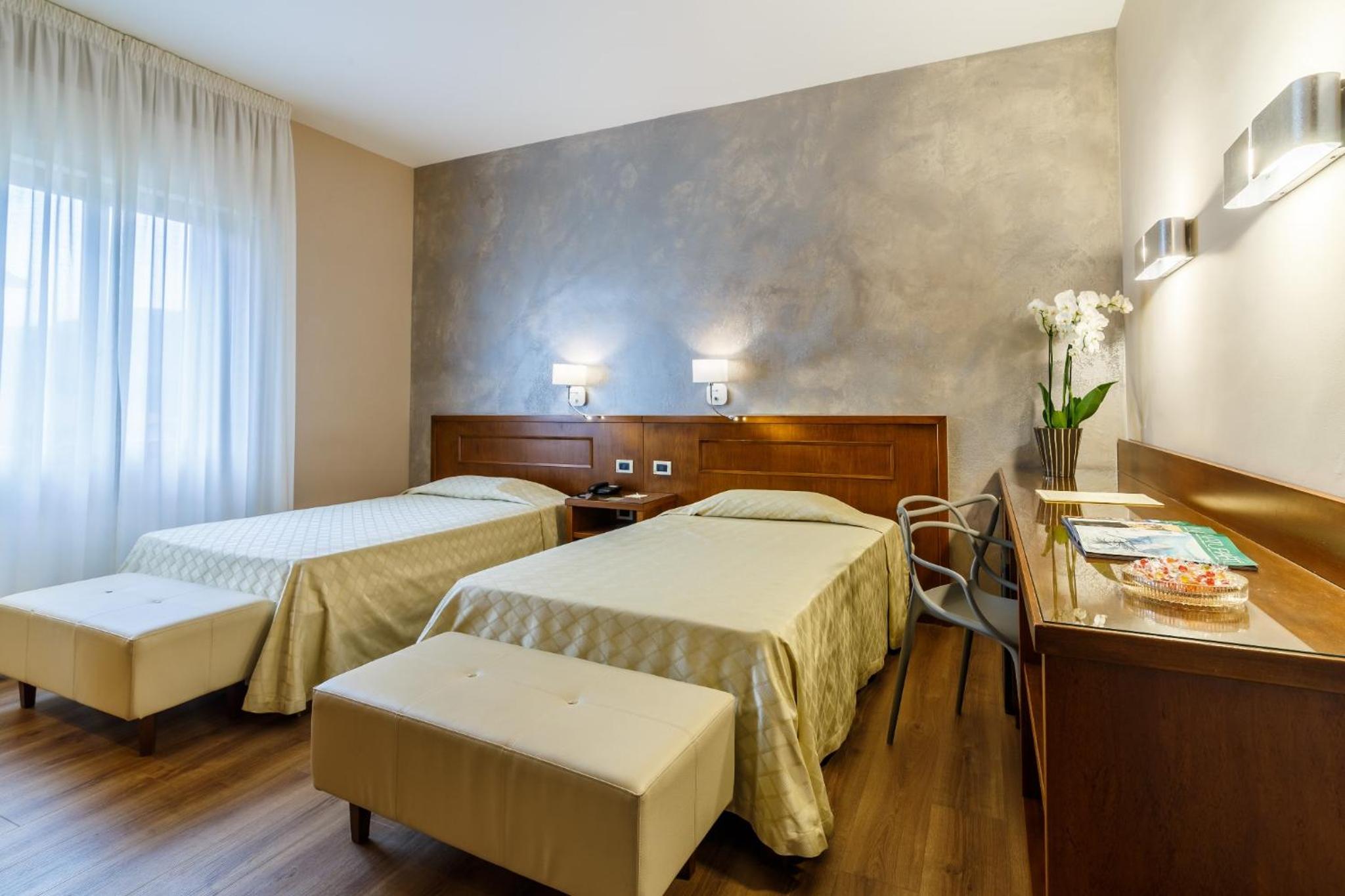 Superior Double or Twin Room - Photo 1