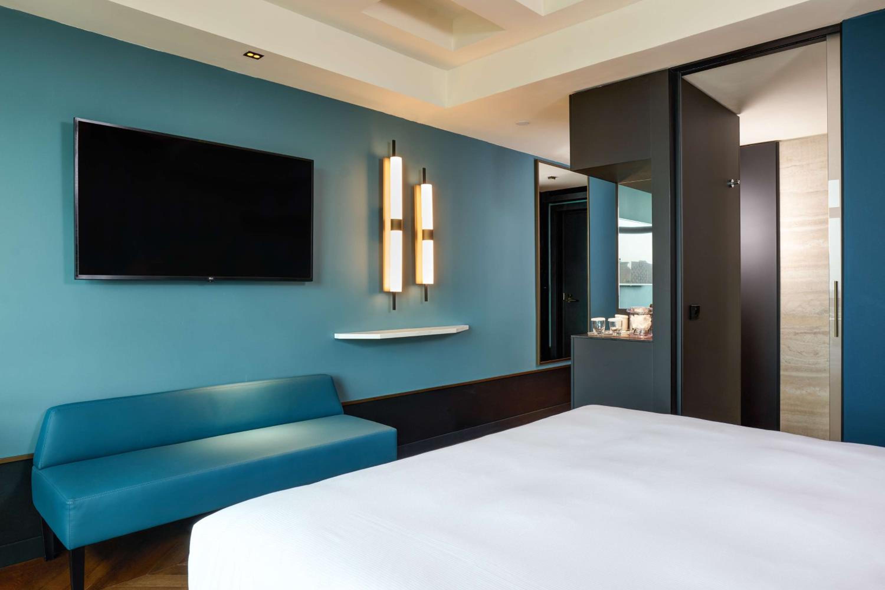 Executive King Room - Lounge Access