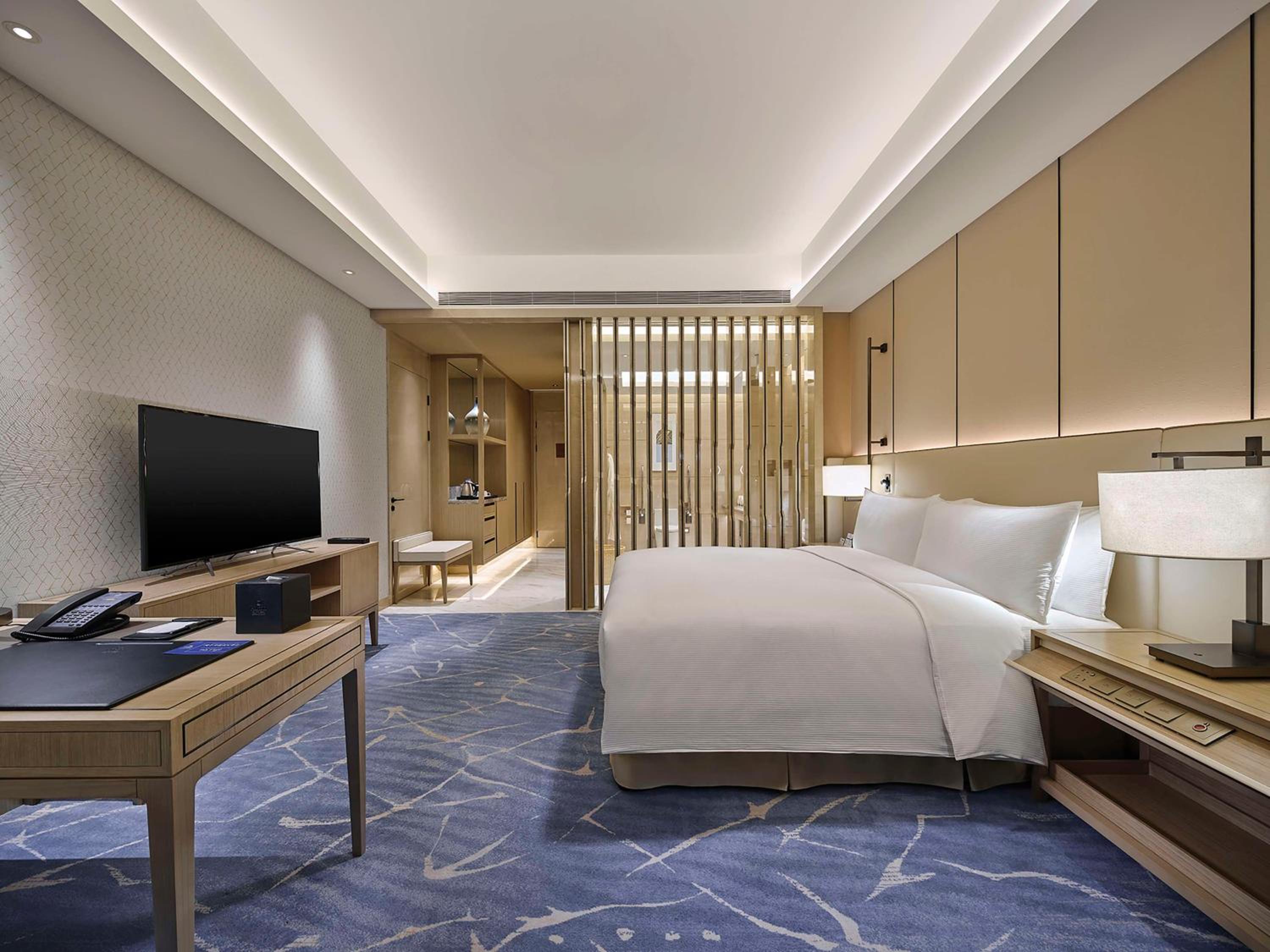 King Room - Mobility Accessible - Photo 1