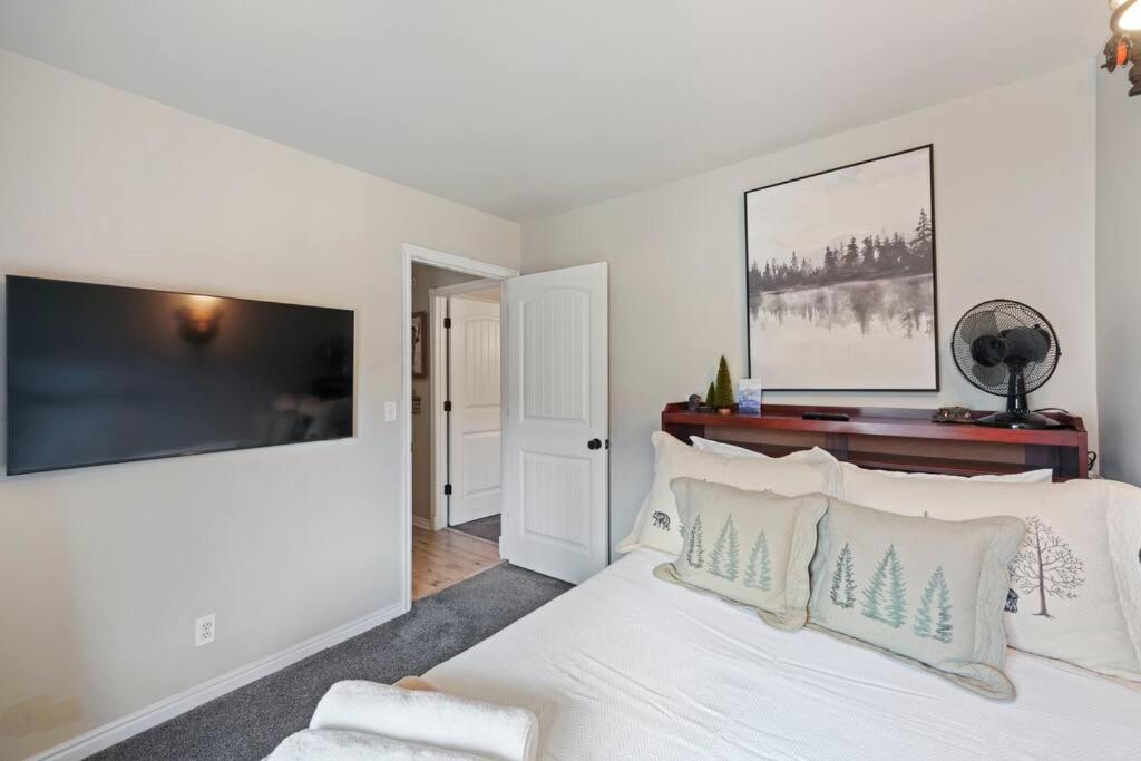 One-Bedroom House photo 1