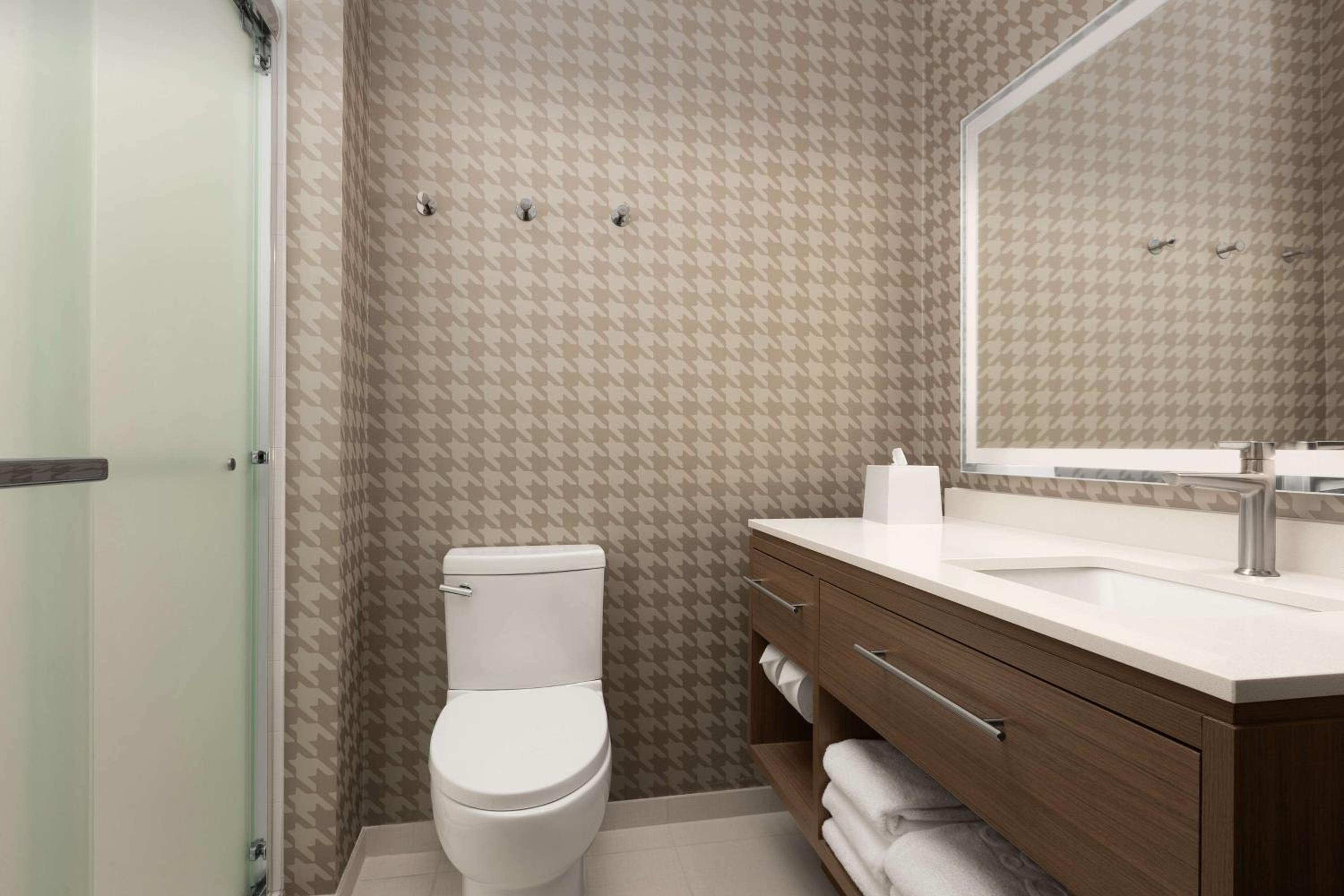 King Studio Suite - Photo 4