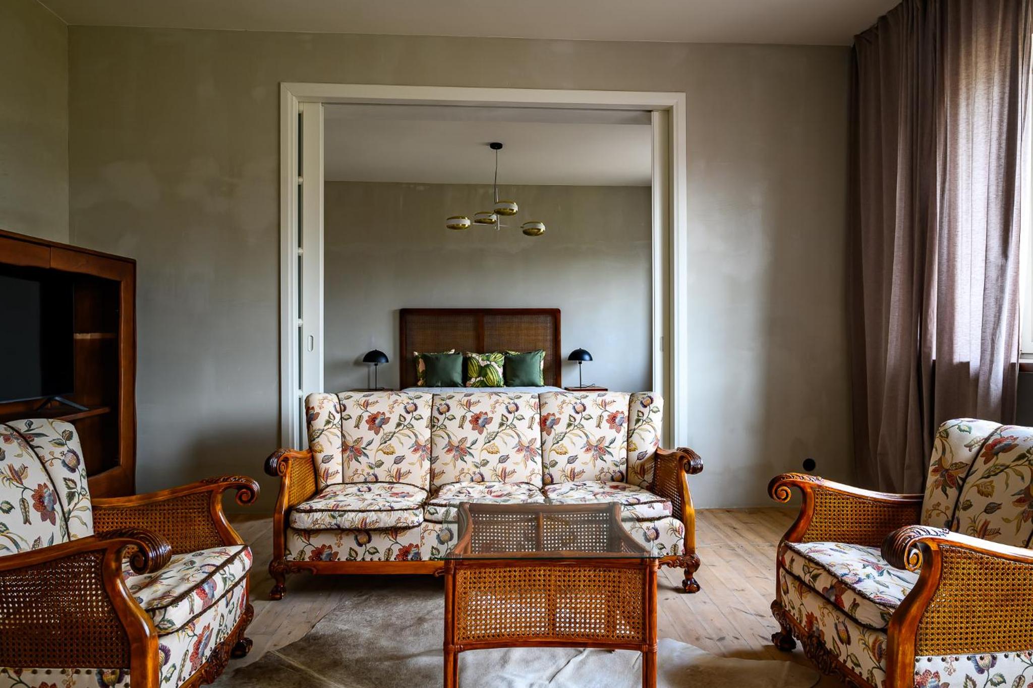 Apartment with Terrace photo 3