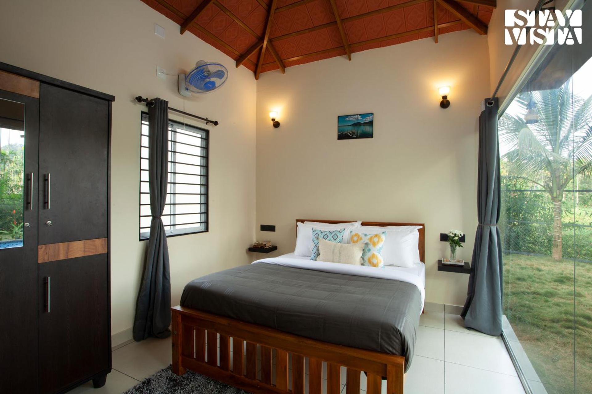 Villa photo 1
