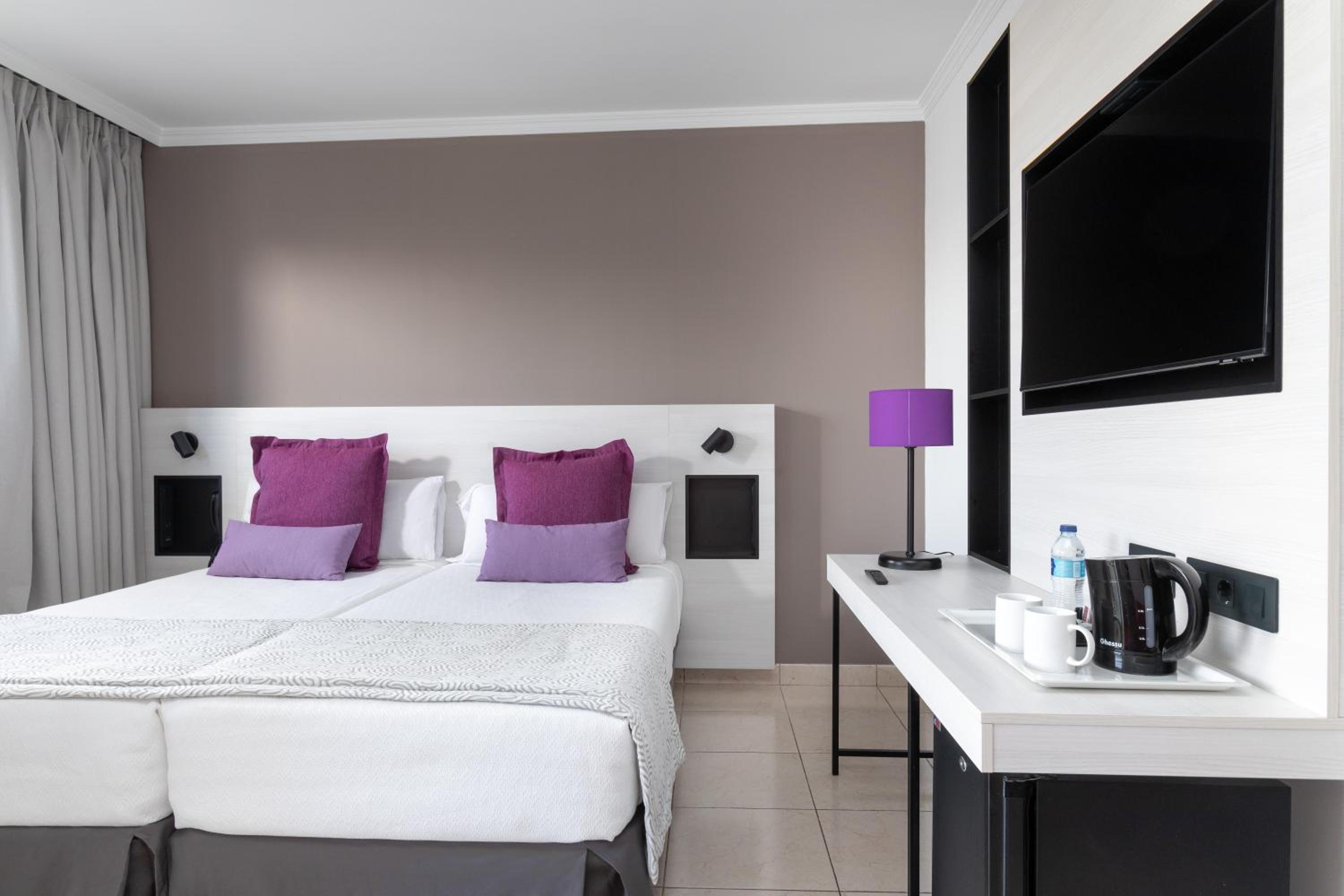 Standard Double Room - Photo 4