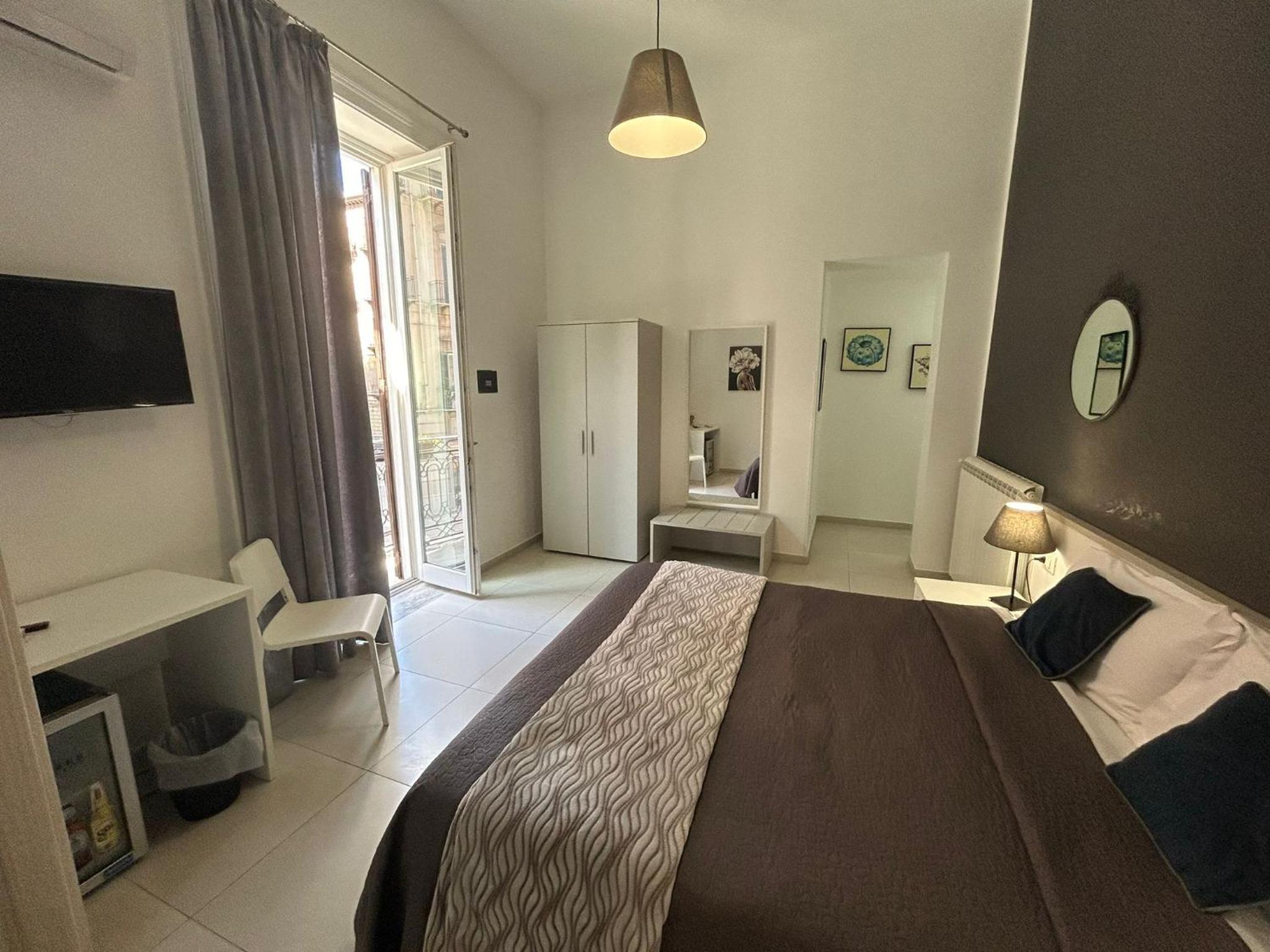 Double Room with Private Bathroom photo 3