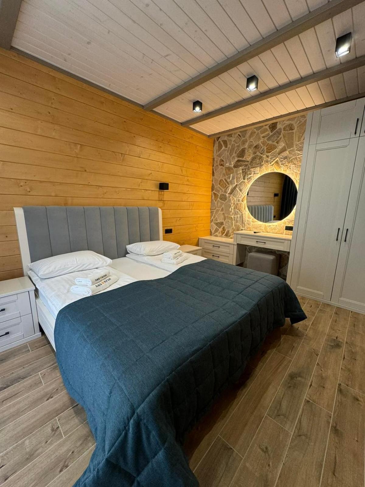 One-Bedroom House photo 2