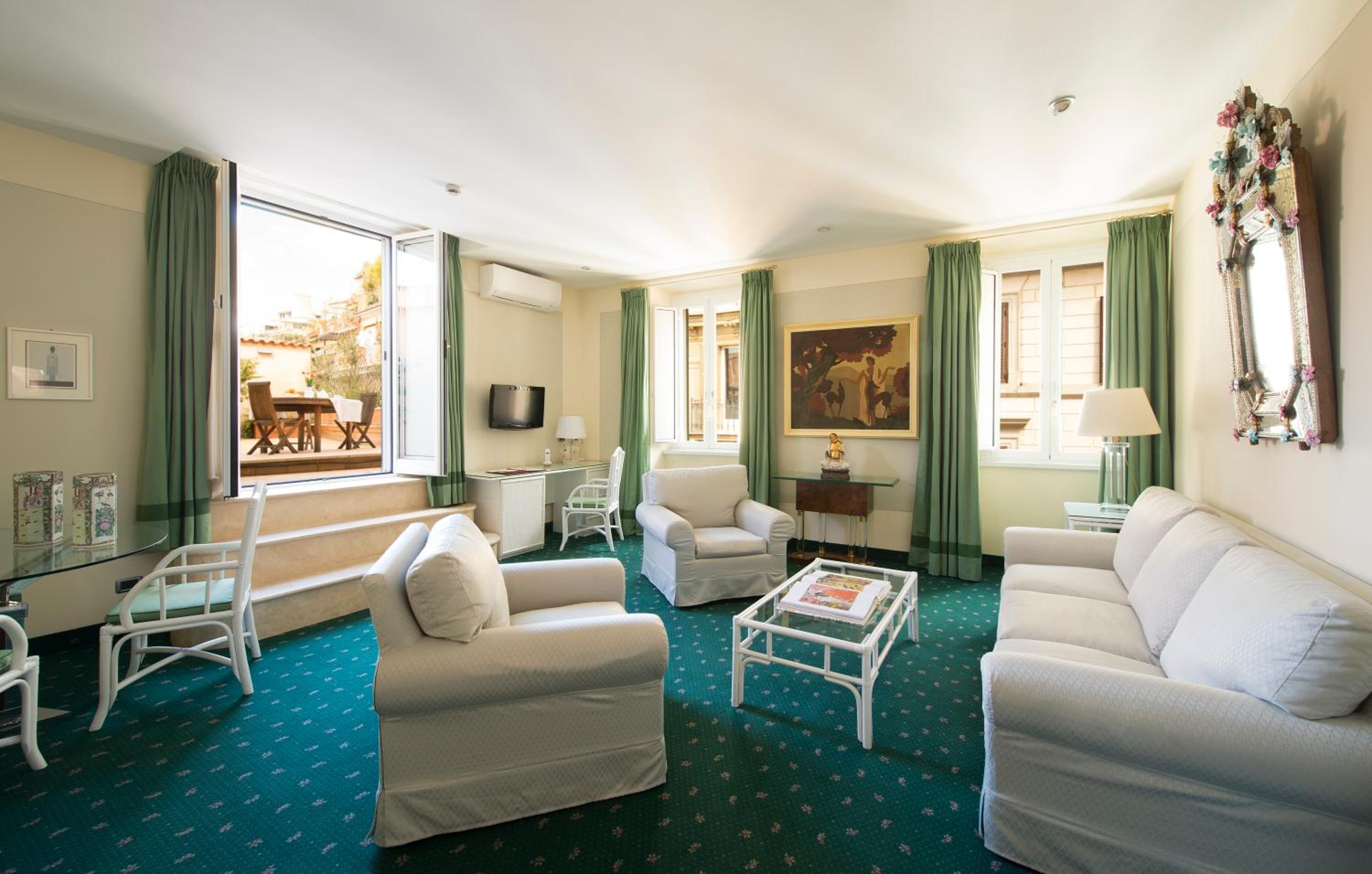 Suite with Terrace photo 3