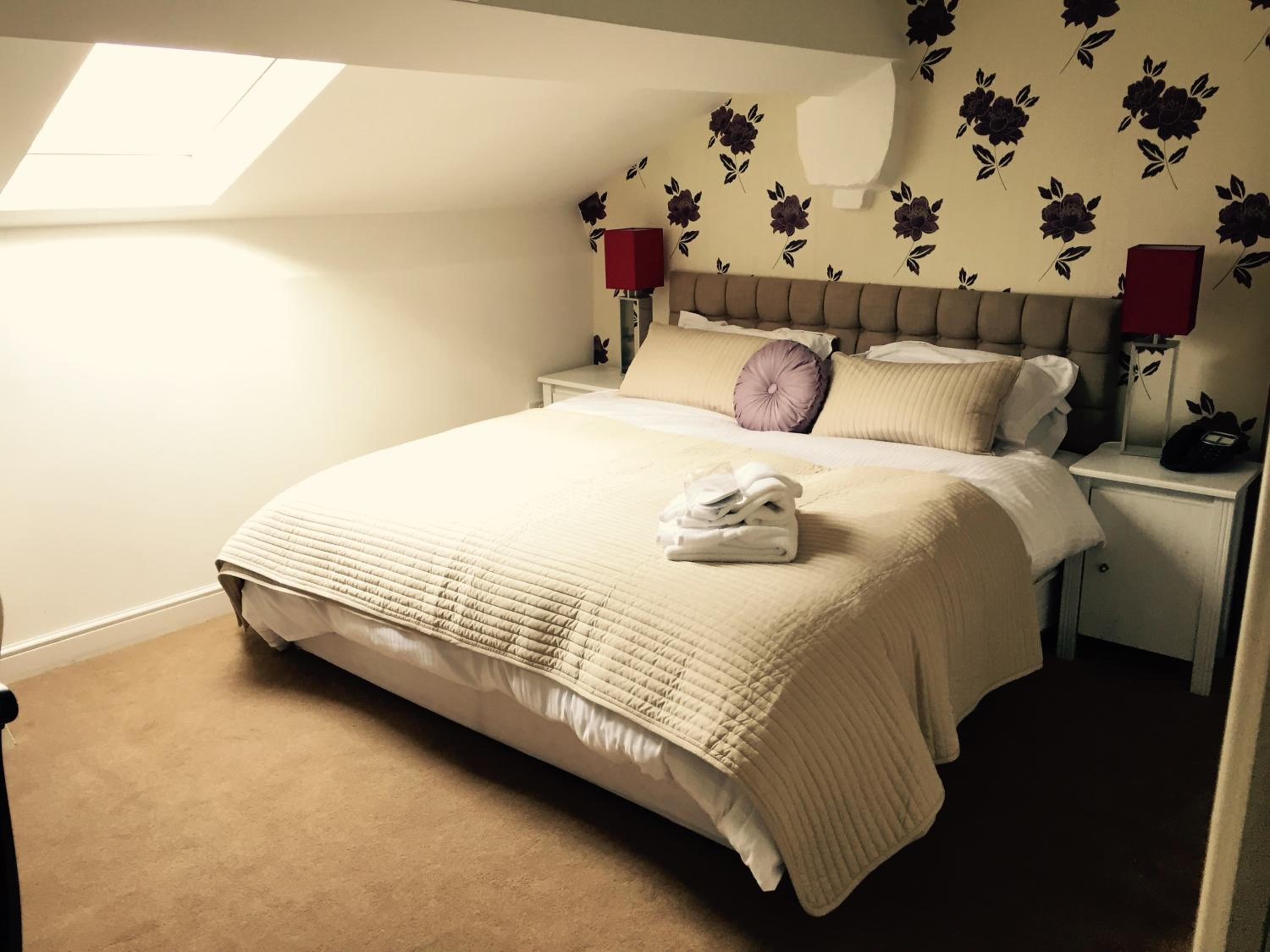 Double Room - Attic photo 3