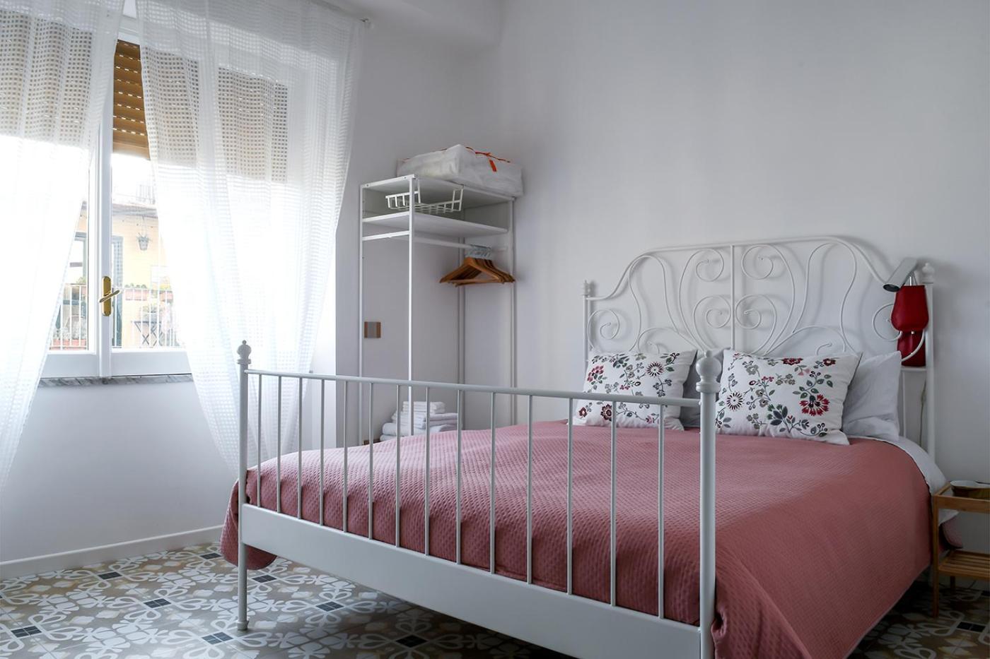 Deluxe Double Room - Photo 24