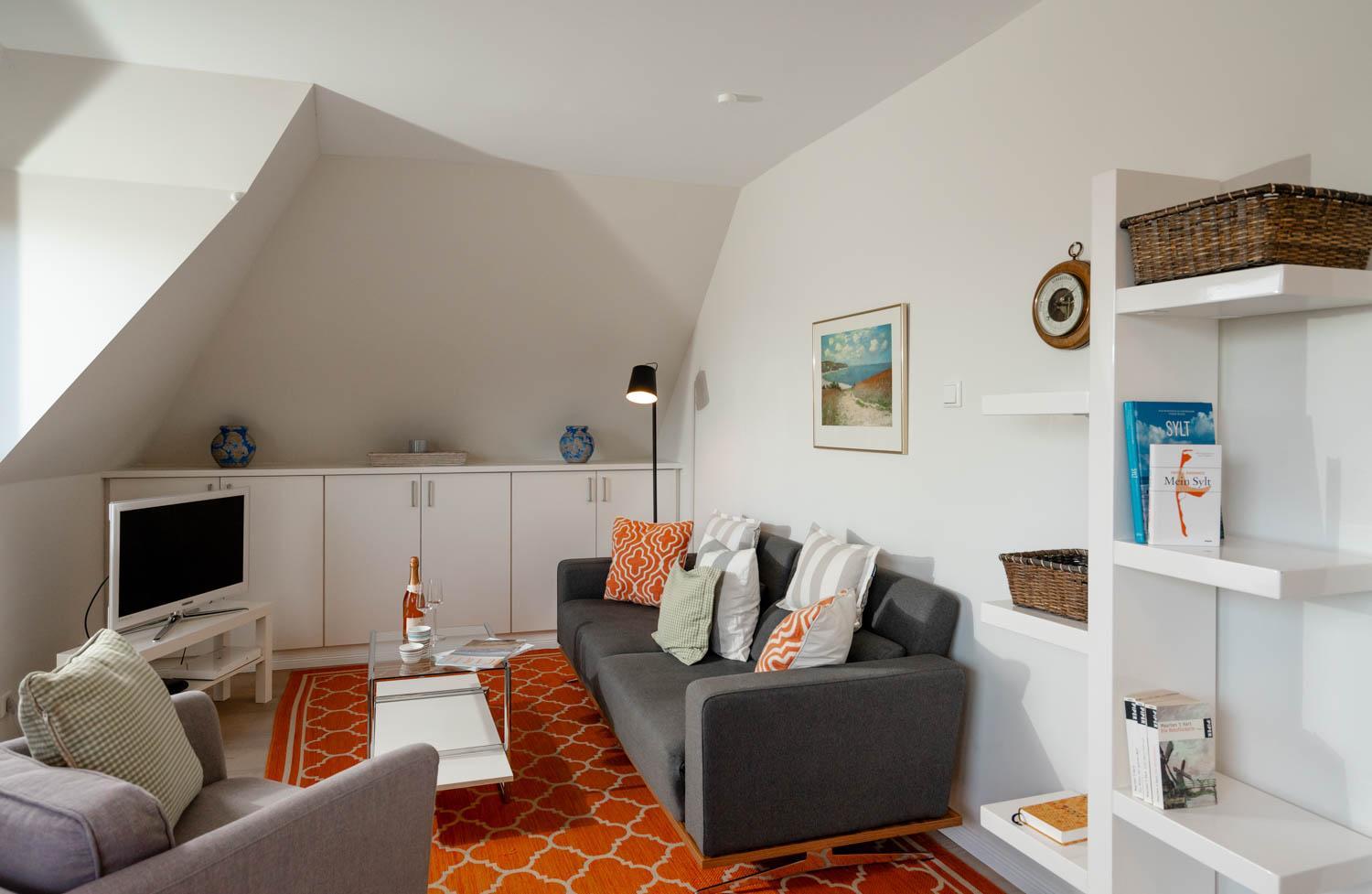 Apartment with Balcony - Photo 45
