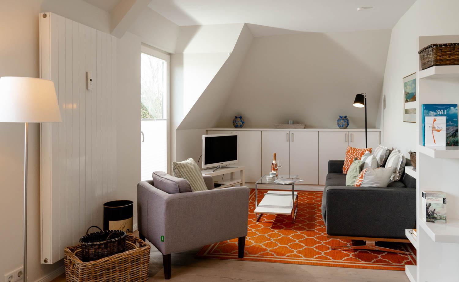 Apartment with Balcony - Photo 43