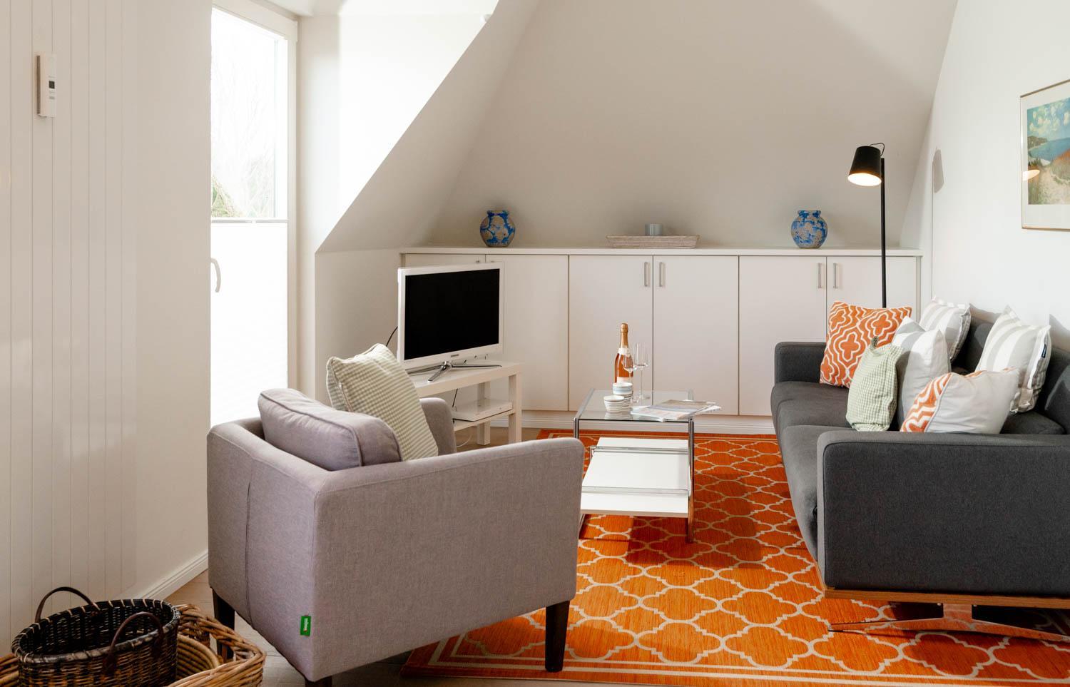 Apartment with Balcony - Photo 42