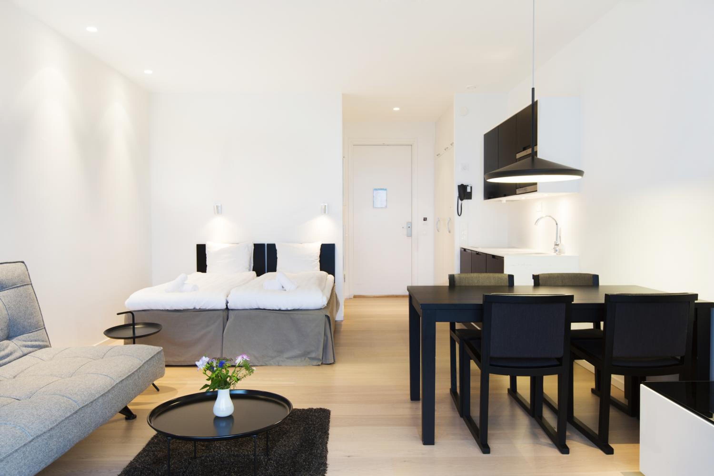 Double Room - Photo 2