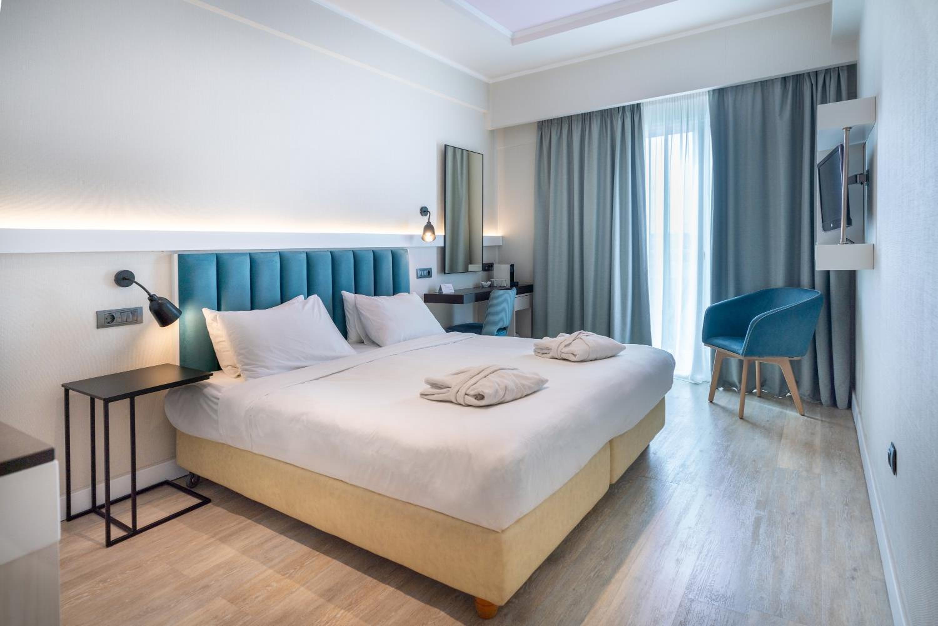 Executive Double or Twin Room with Acropolis View - Photo 4