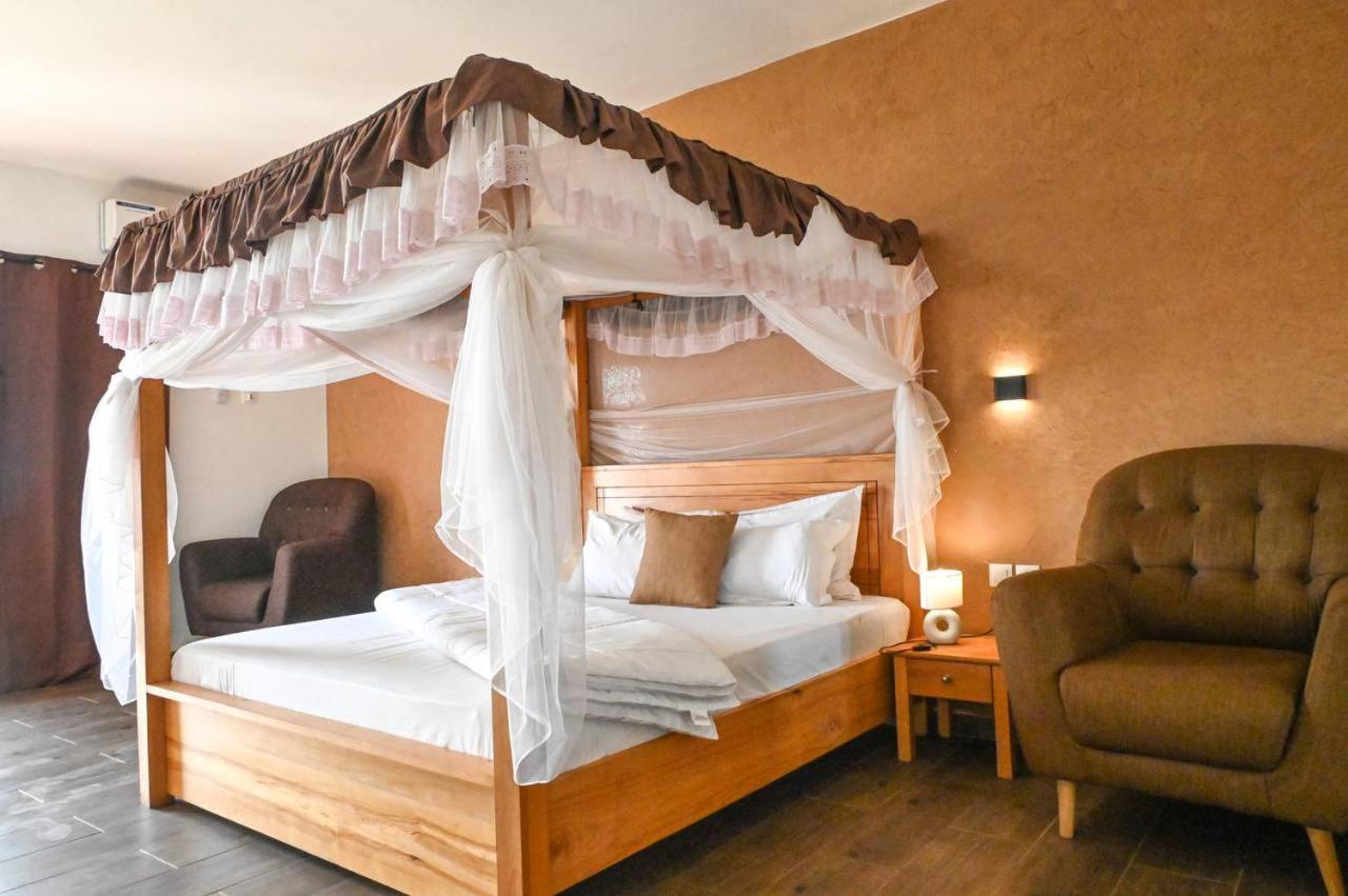 Suite with Lake View photo 1