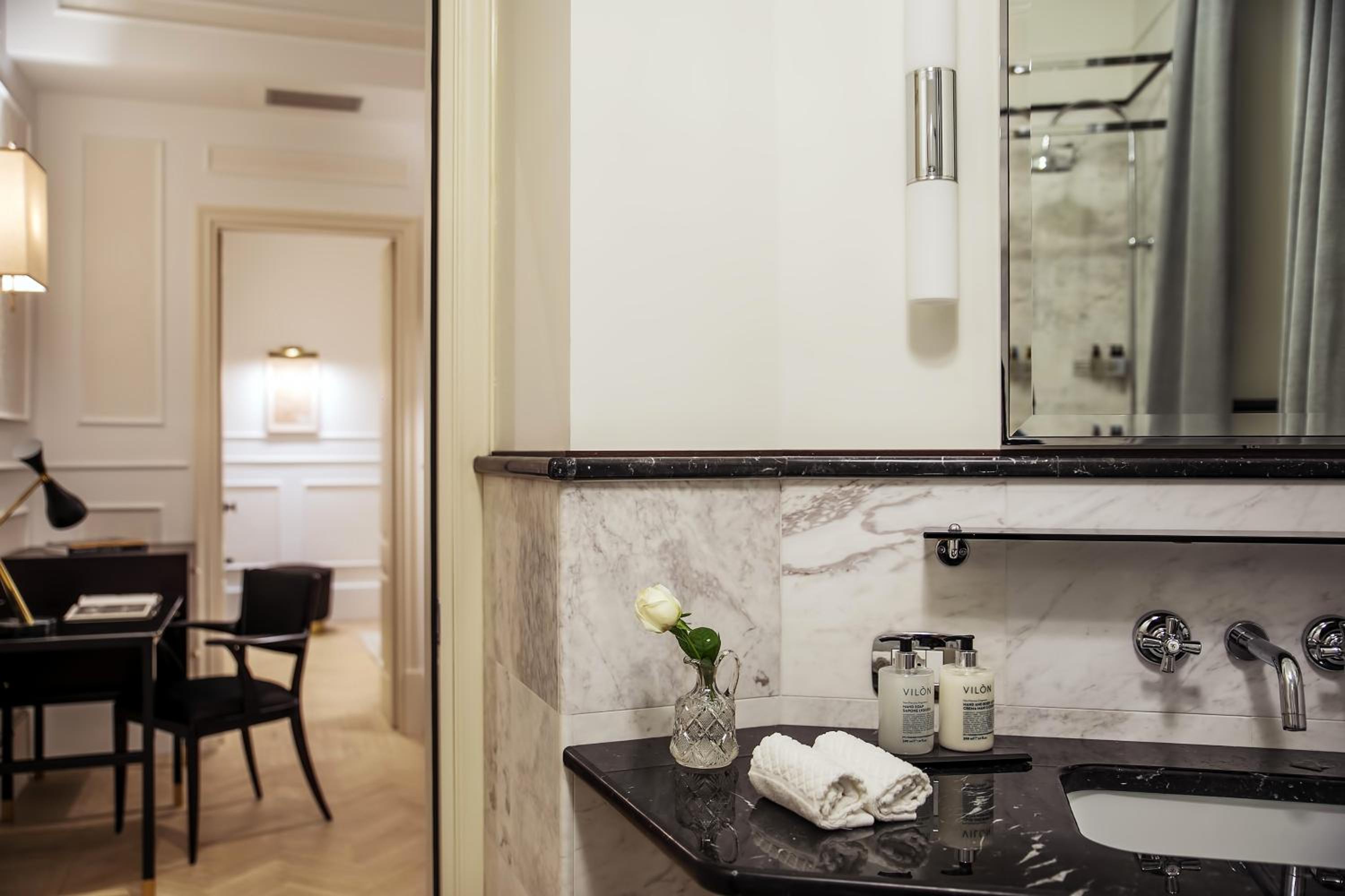 Suite with Terrace photo 2