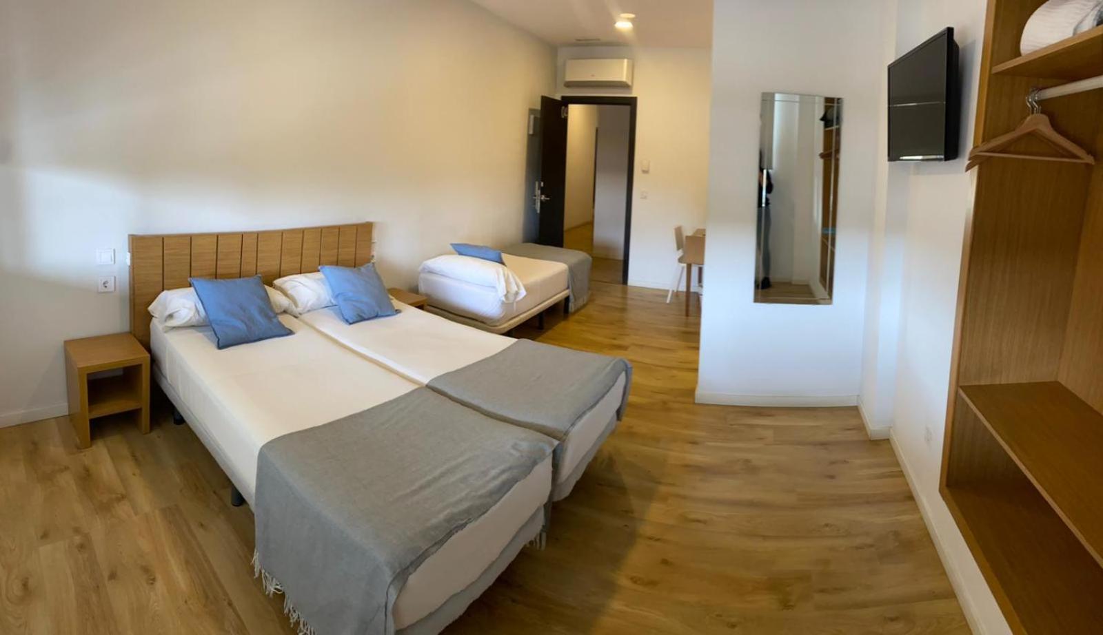 Habitación Triple Estándar con Vista al Mar