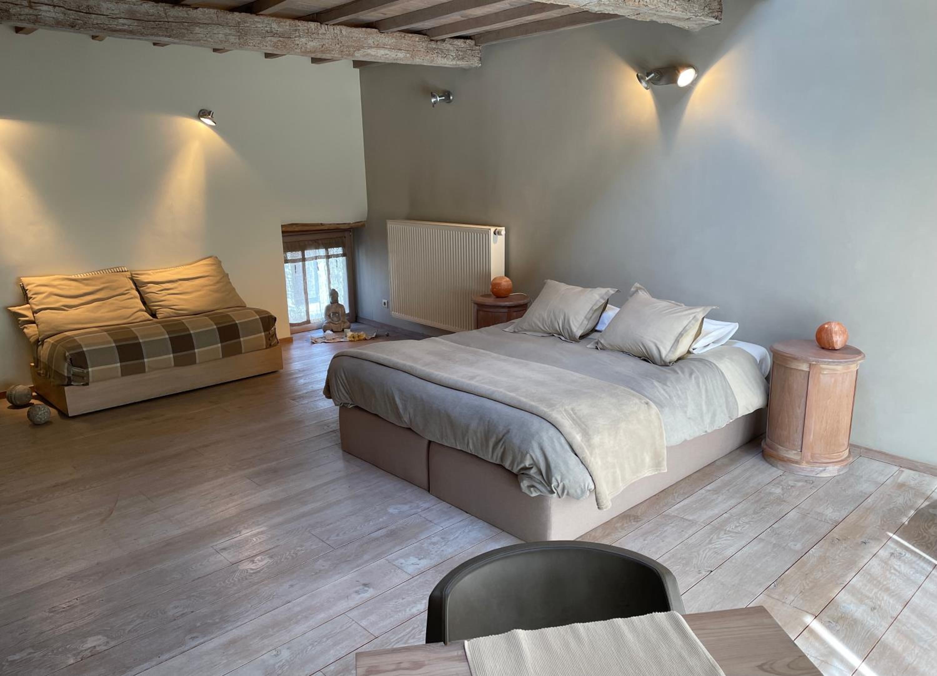 Deluxe Double Room with Extra Bed photo 3