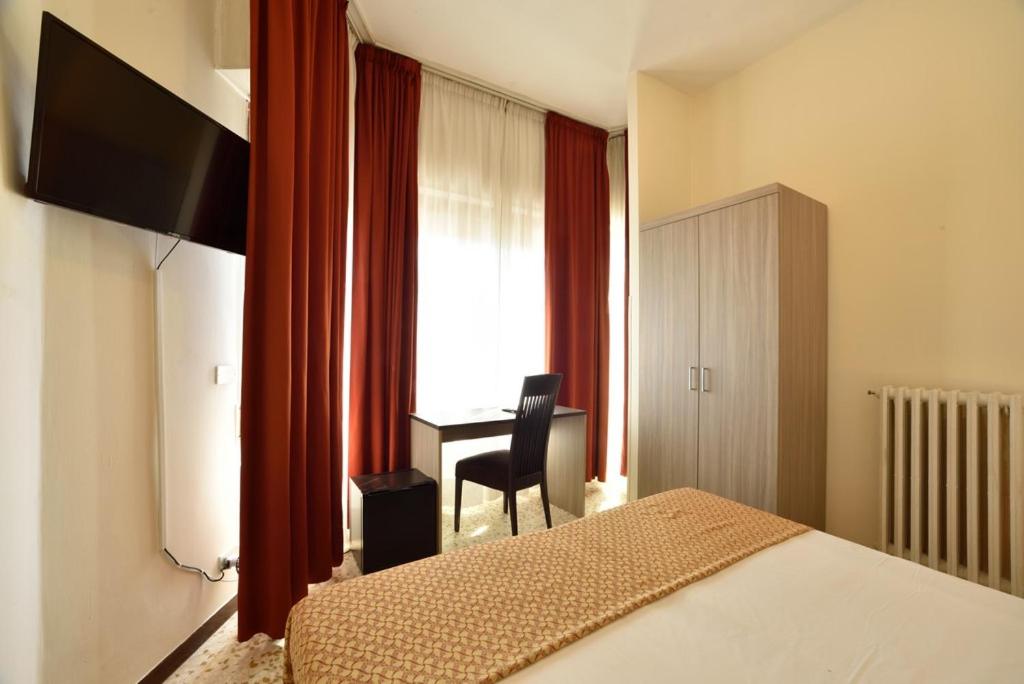 Deluxe Double or Twin Room - Photo 4
