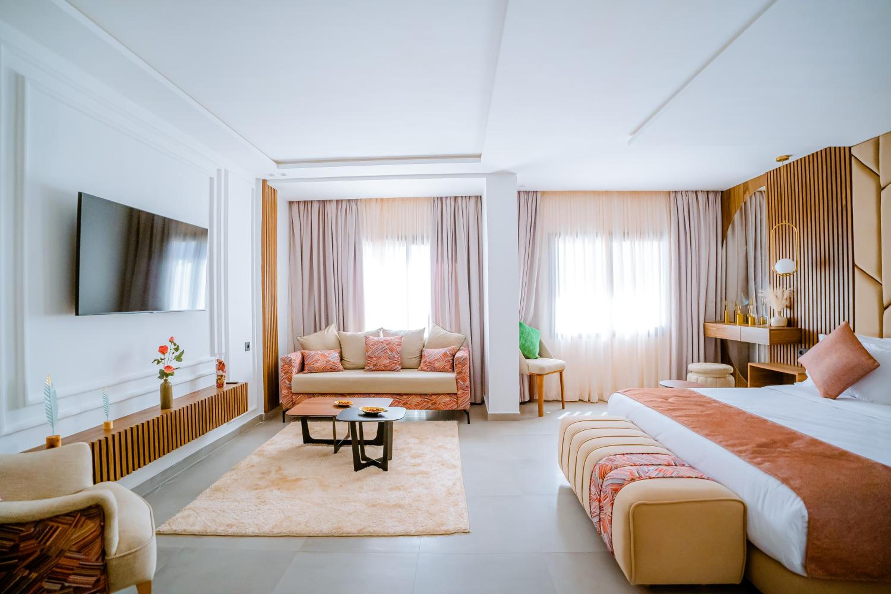 Deluxe Suite photo 3