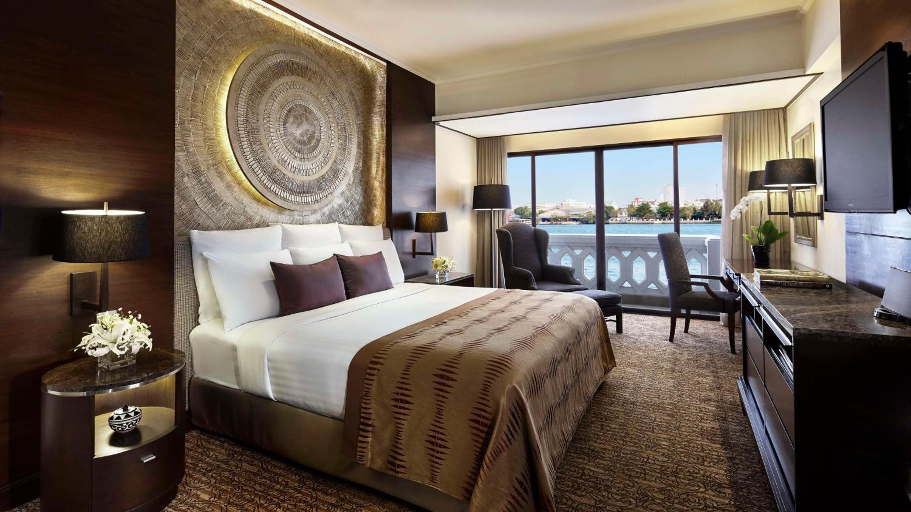 Anantara Riverfront Suite (Non Smoking)