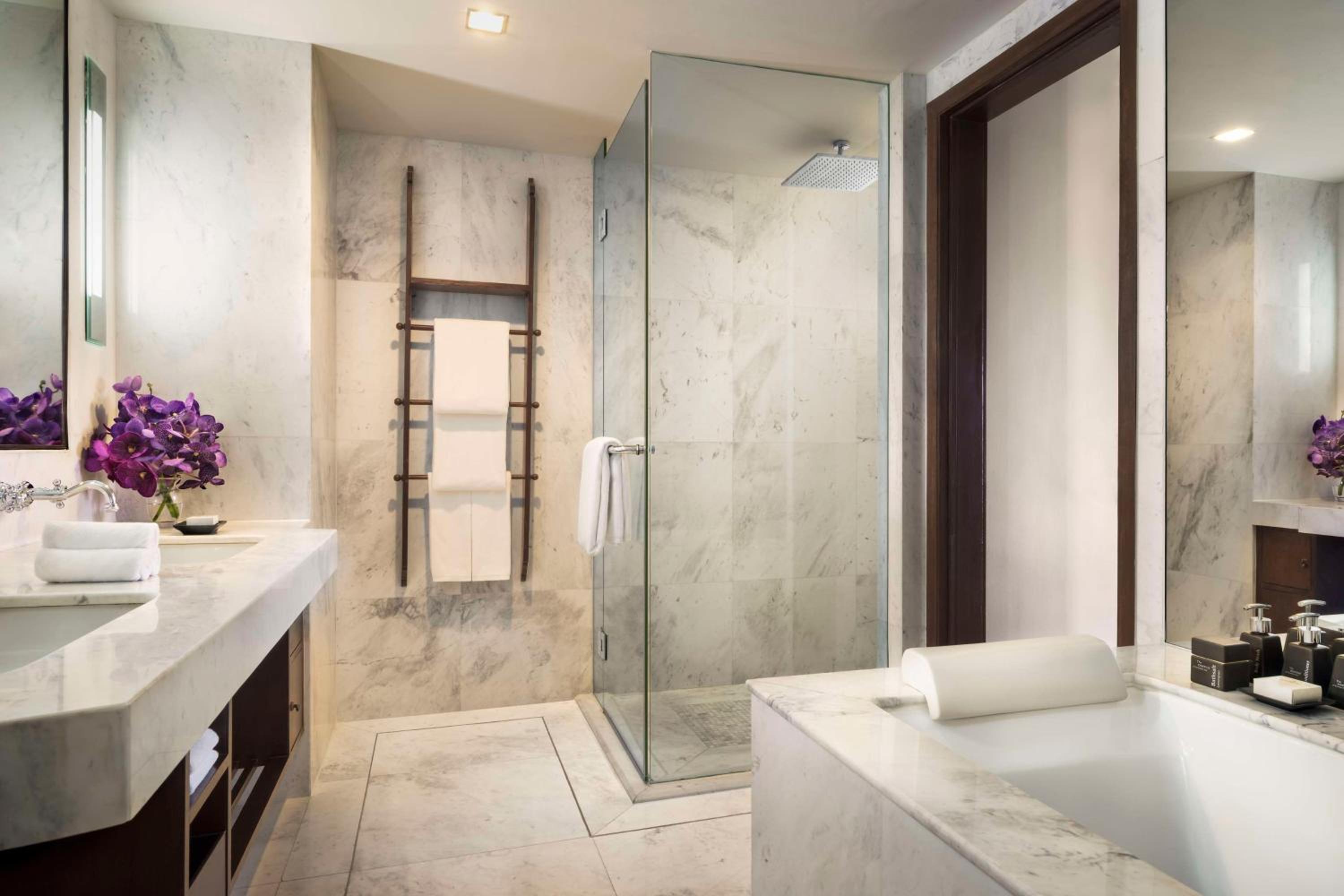 Anantara Riverfront Suite thumbnail 6