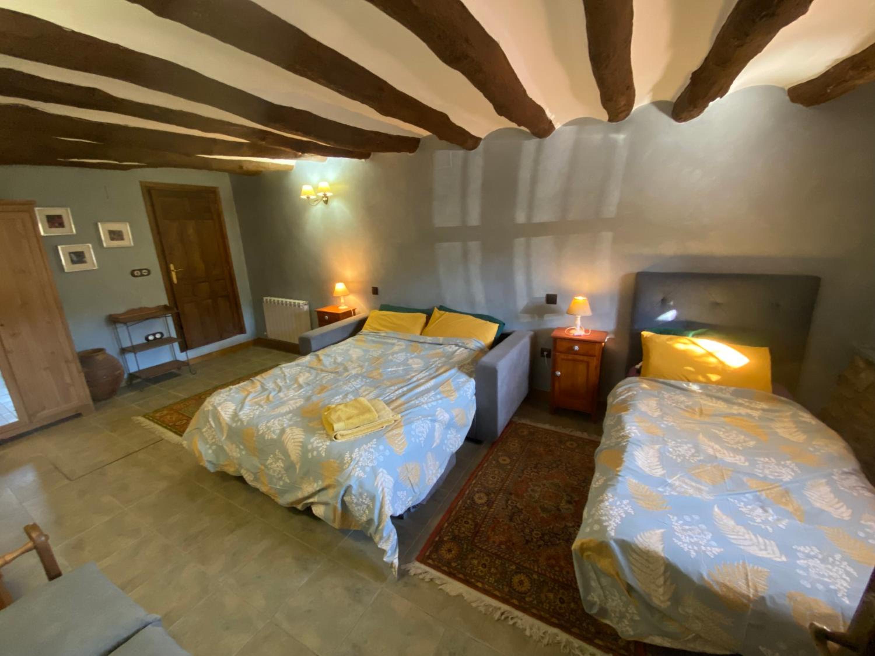 Casa de cuatro habitaciones