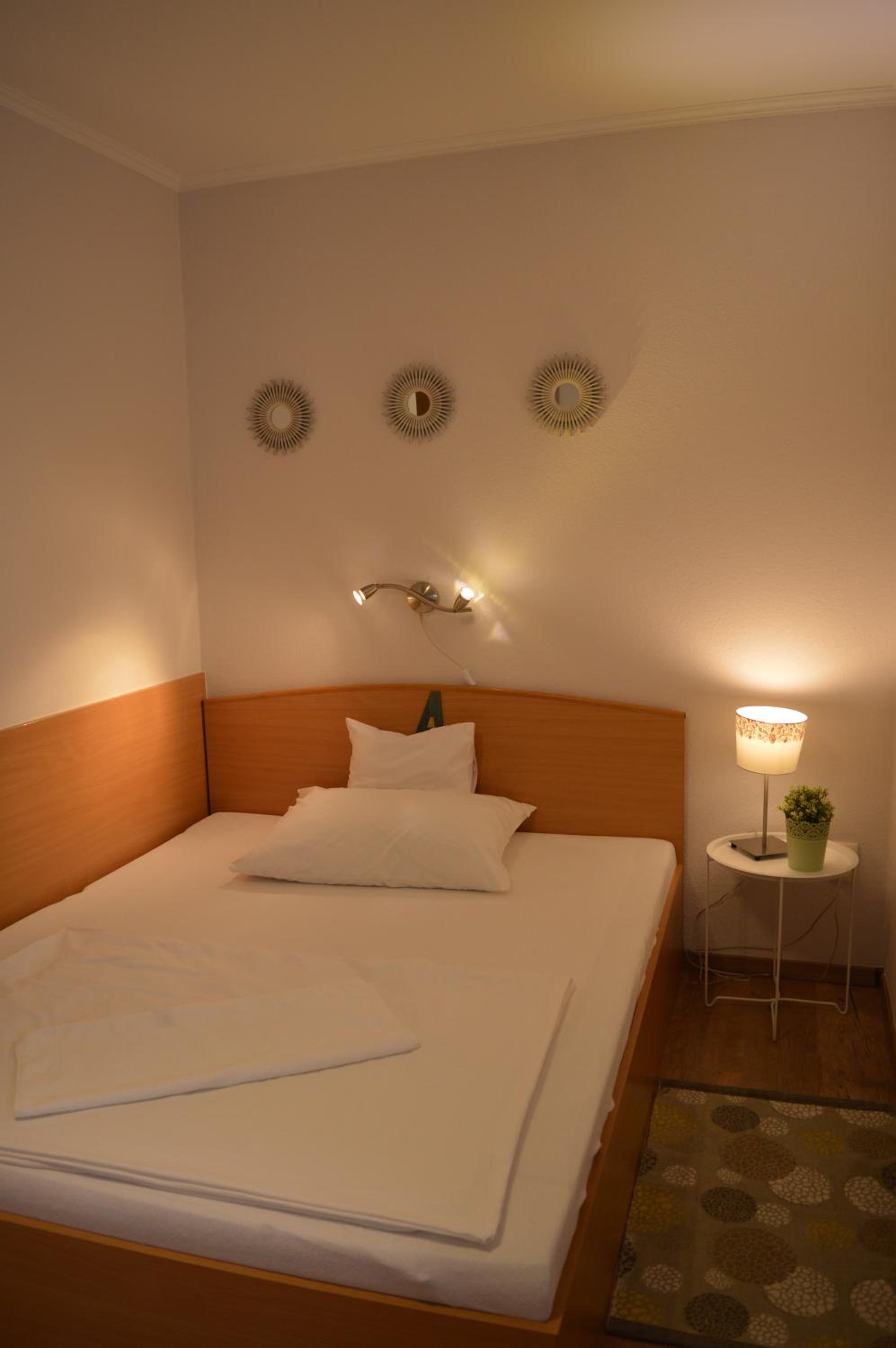 Double Room - Photo 7