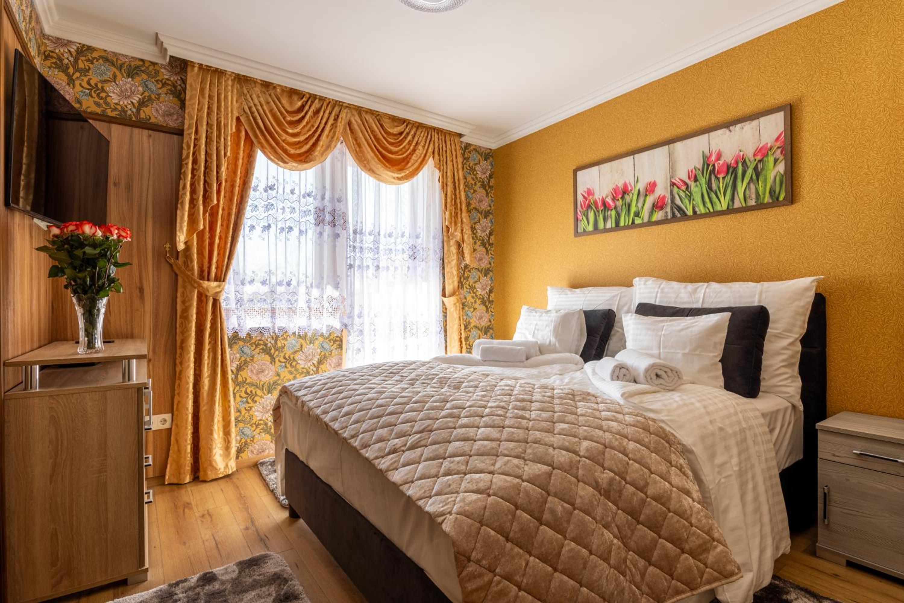 Deluxe Suite photo 1