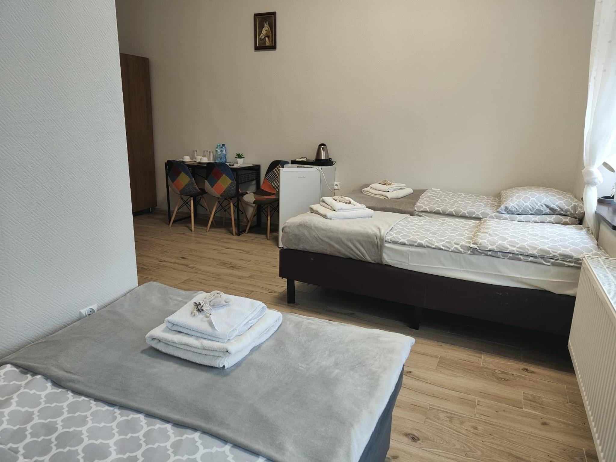 Triple Room with Private Bathroom - Photo 6