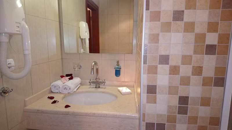 Double Or Twin Room With Balcony photo 3