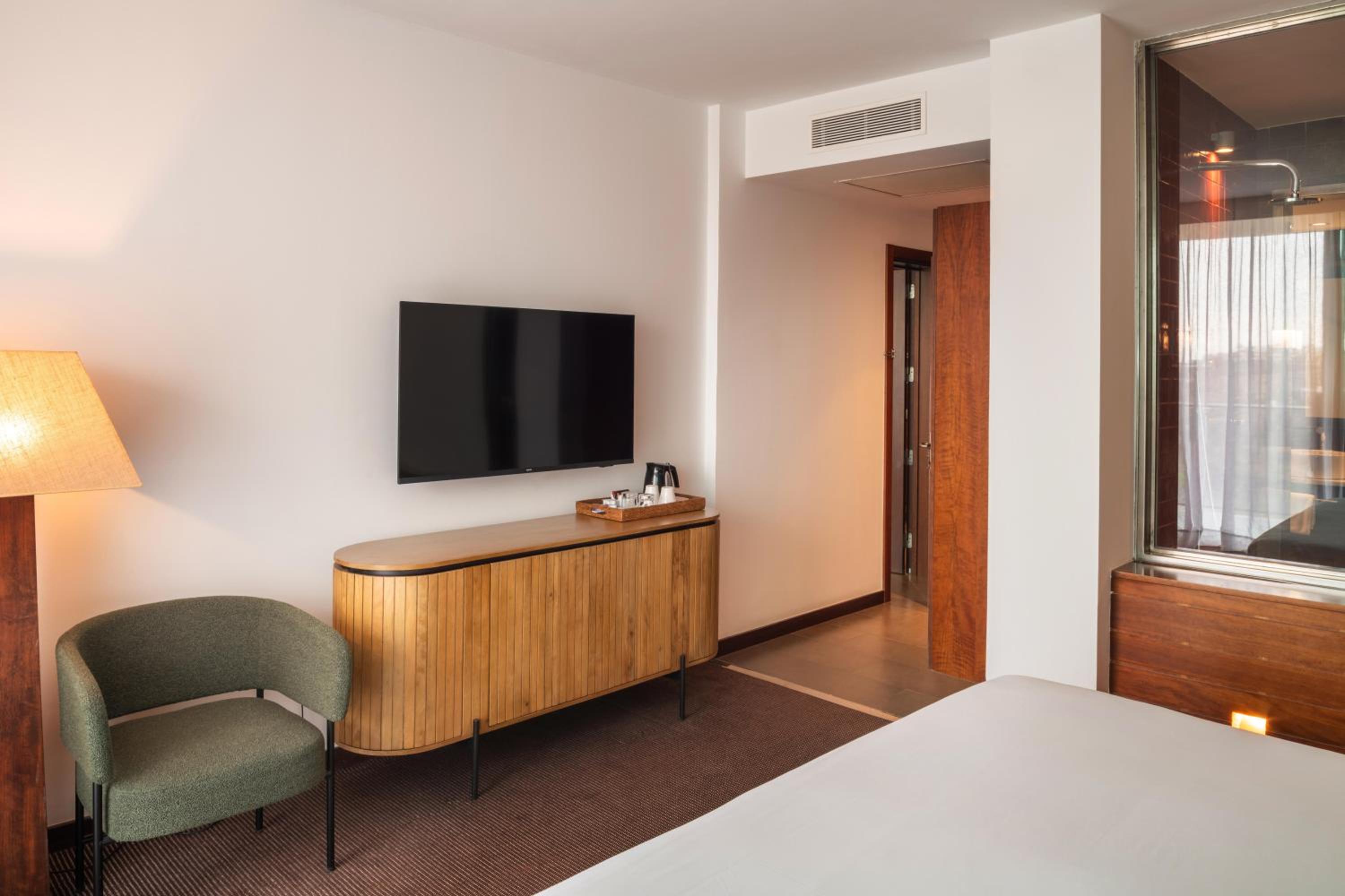 Habitación Doble Deluxe con Balcón y Vistas al Campo de Golf