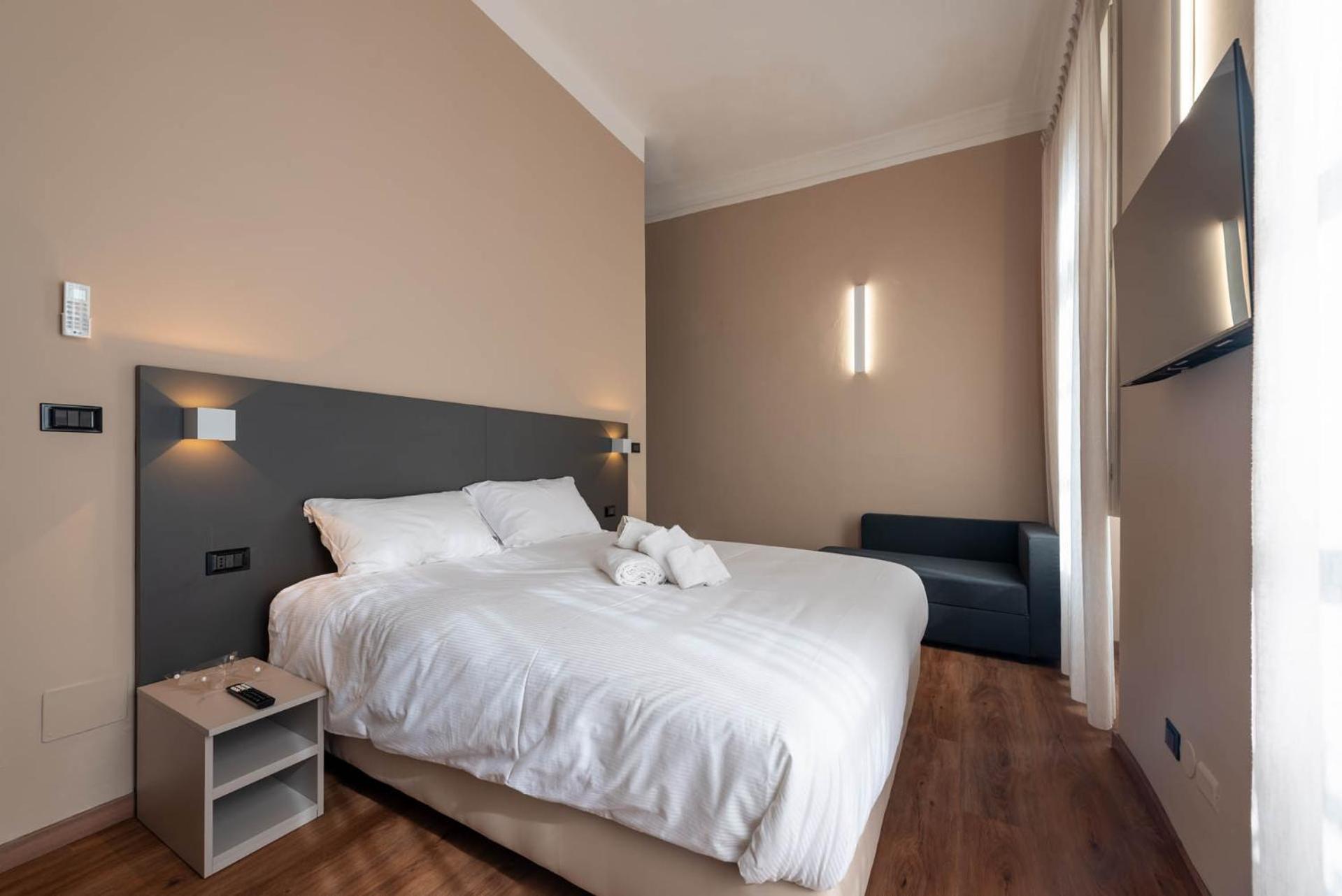 Deluxe Triple Room photo 2